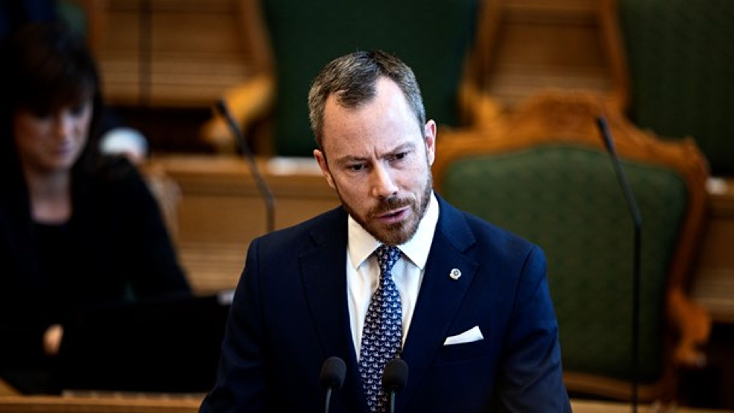 Jakob Ellemann-Jensen har normalt et højere retorisk niveau end det, man tirsdag så i statsministerens spørgetime.<br>