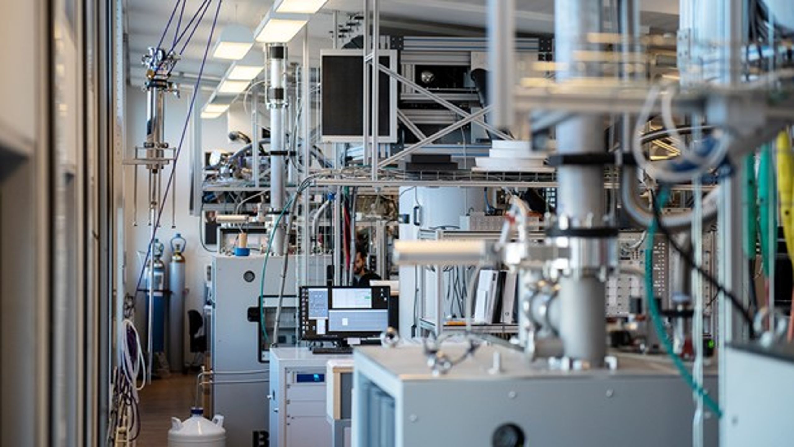 Danmark er et førende forskningsland, men der er problemer med at omsætte den viden til ny forskning. Innovationen kan kort sagt blive bedre og mere effektiv, konkluderer en ny rapport.<br>