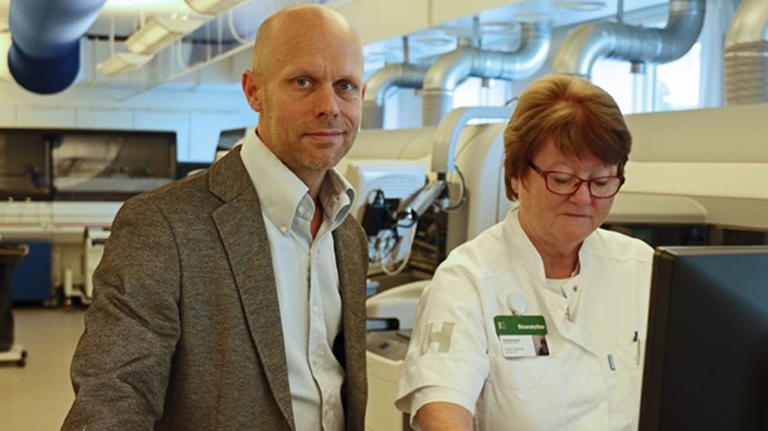 Det er helt åbenlyst en fejl, at kommunerne slet ikke er repræsenteret i nogen sammenhæng i regionernes oplæg til et behandlingsråd, skriver LVS-formand Henrik Ullum.