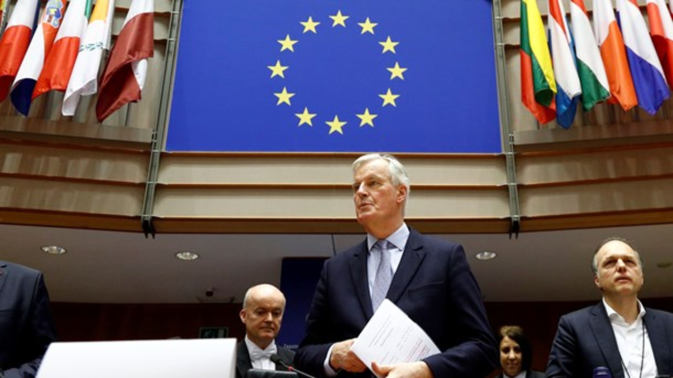 Det er&nbsp;EU's chefforhandler, Michel Barnier, som på vegne af EU og de 27 medlemslande mandag starter forhandlingerne med Storbritannien om forholdet i kølvandet på Brexit.