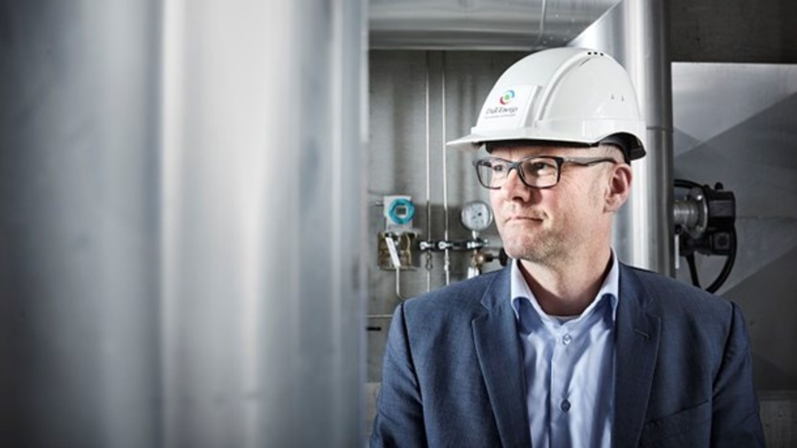 Det er en udbredt misforståelse, at vi&nbsp;fælder gode, sunde træer og smider dem direkte i ovnen for at producere&nbsp;varme, understreger Jens Dall Bentzon.