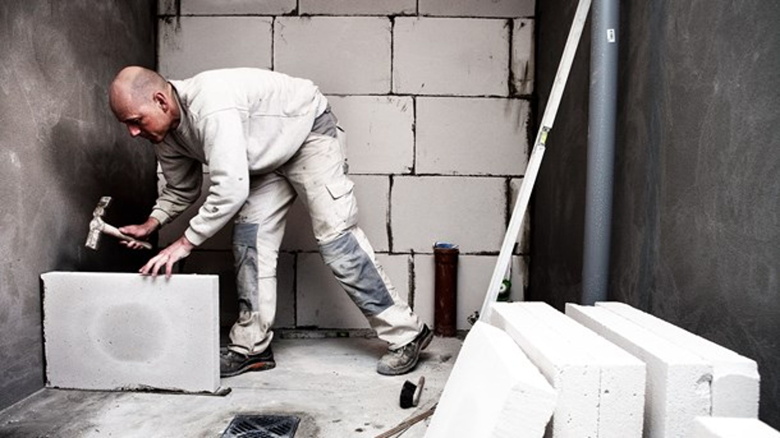 Regeringen, KL og Danske Regioner indgik torsdag en aftale om at suspendere anlægsloftet i 2020.&nbsp;