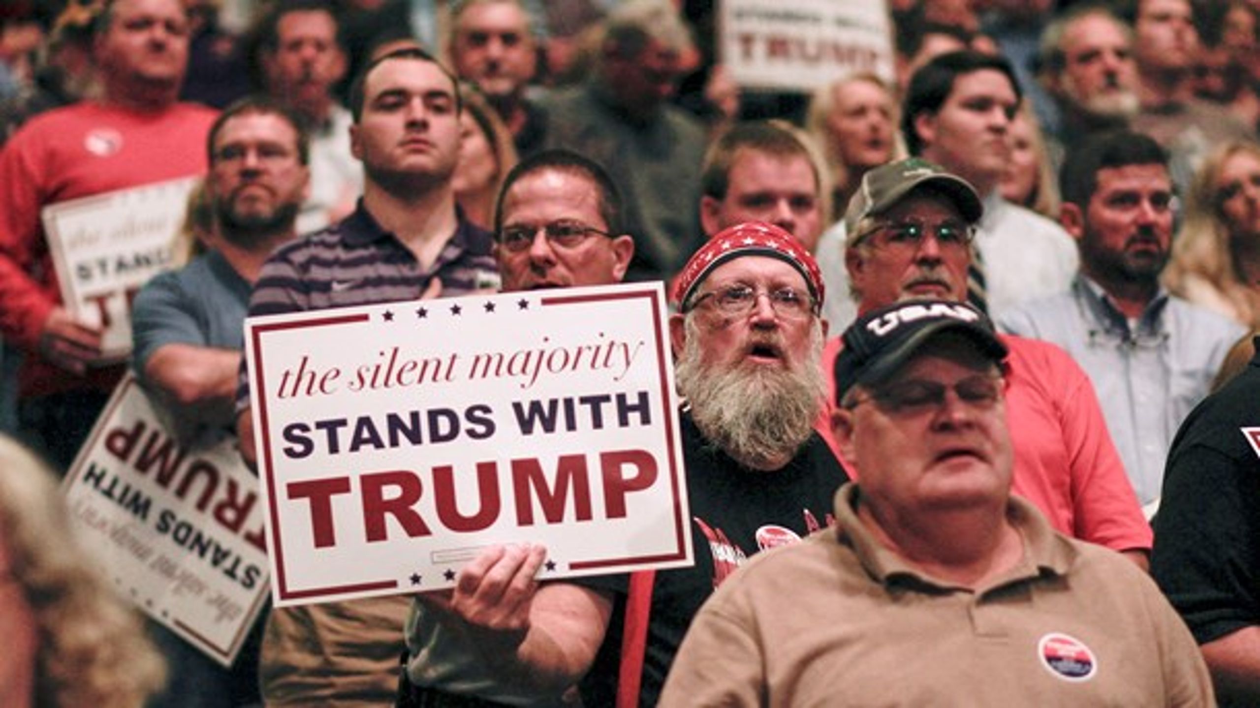 Den brede befolknings magt er blevet svækket såvel økonomisk som politisk og kulturelt, skriver politologen Michael Lind i sin nye bog om populisme og klassekamp.&nbsp;