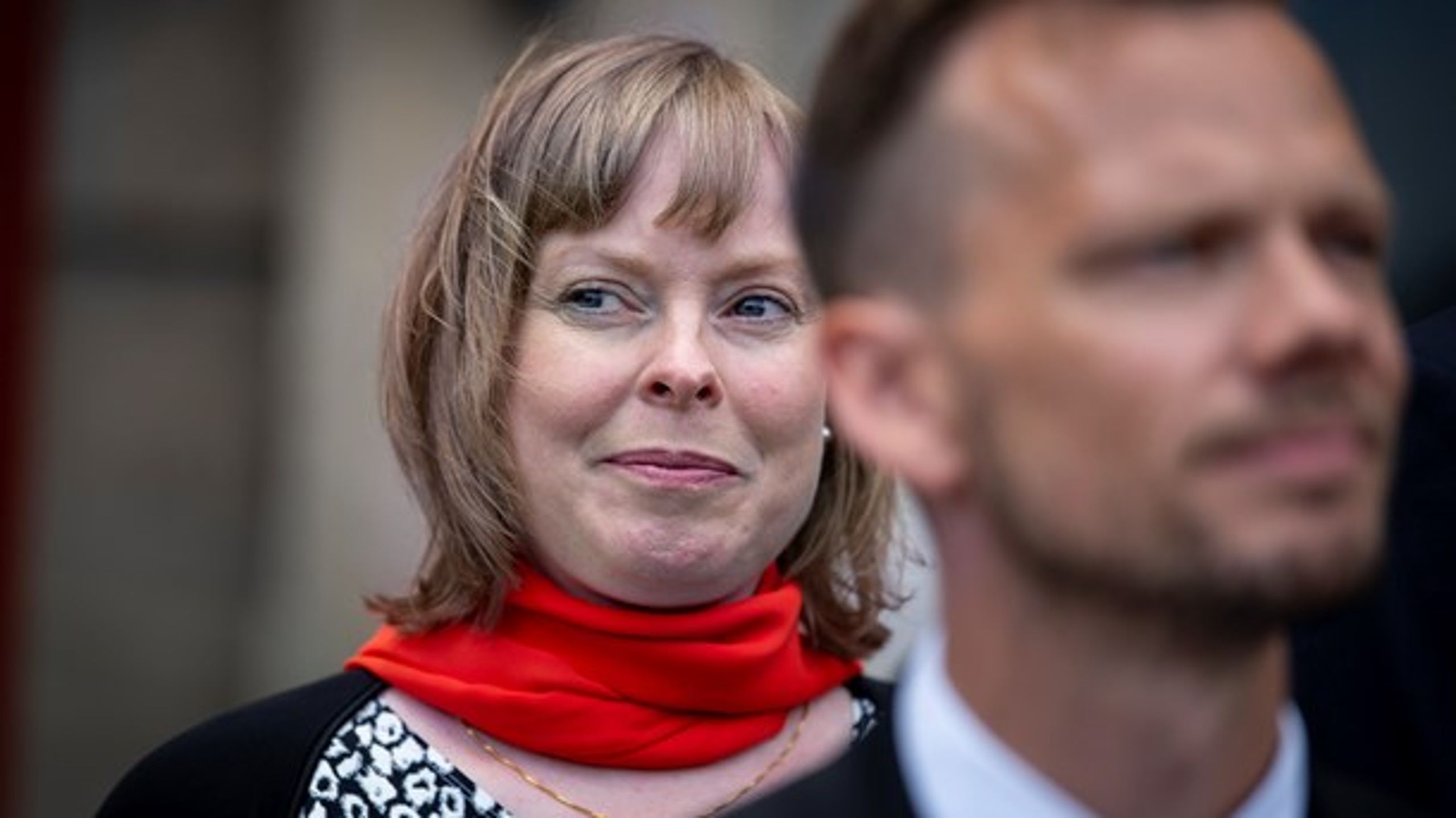 Kulturministeren står ofte handlingslammet og uden for indflydelse&nbsp;og bør blive en del af to af regeringens mest centrale udvalg, mener Aalborg Teaters&nbsp;Hans Christian Gimbel.