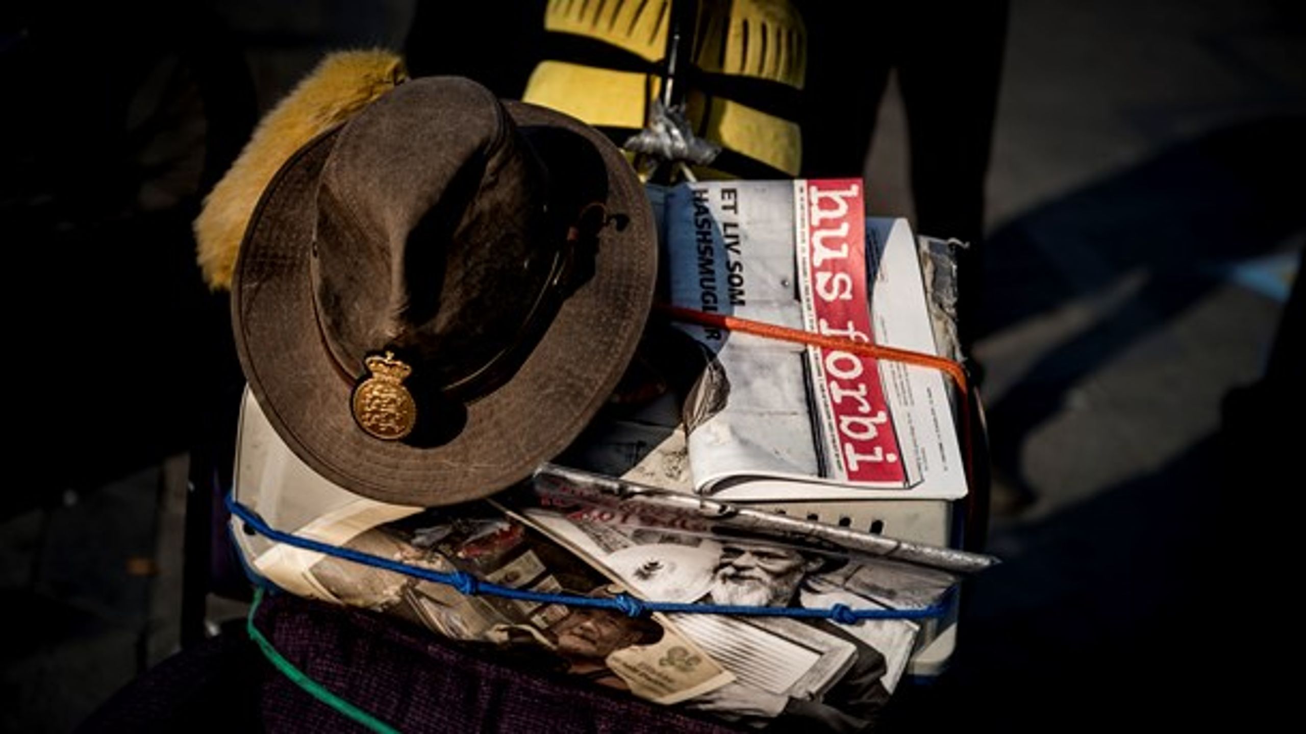 Da samfundet lukkede blev flere hjemløse tvunget til at sove udendørs, fordi familie og venner ikke turde have dem boende på grund af smittefare, skriver socialrådgivernes formand.