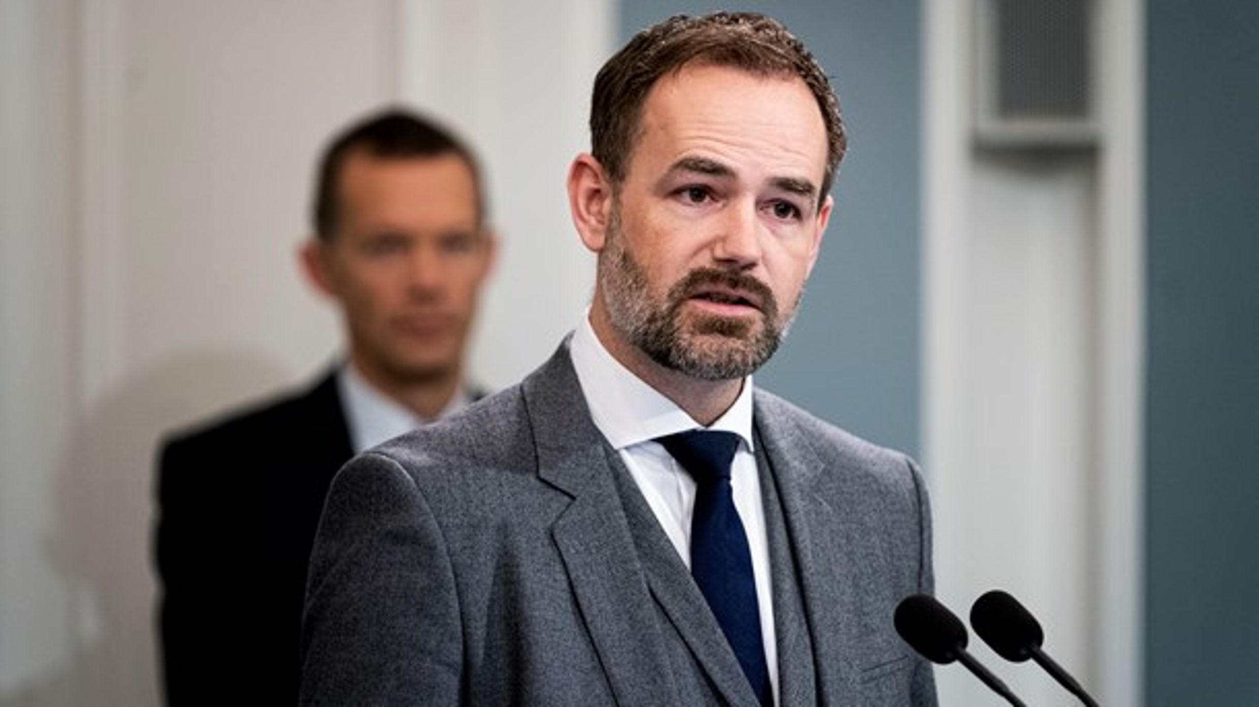 Plads til anlægsinvesteringer og et år&nbsp;uden anlægsloftet vil gøre, at kommunerne kan give det lokale erhvervsliv et løft oven på coronakrisen, skriver KL-formand Jacob Bundsgaard (S).