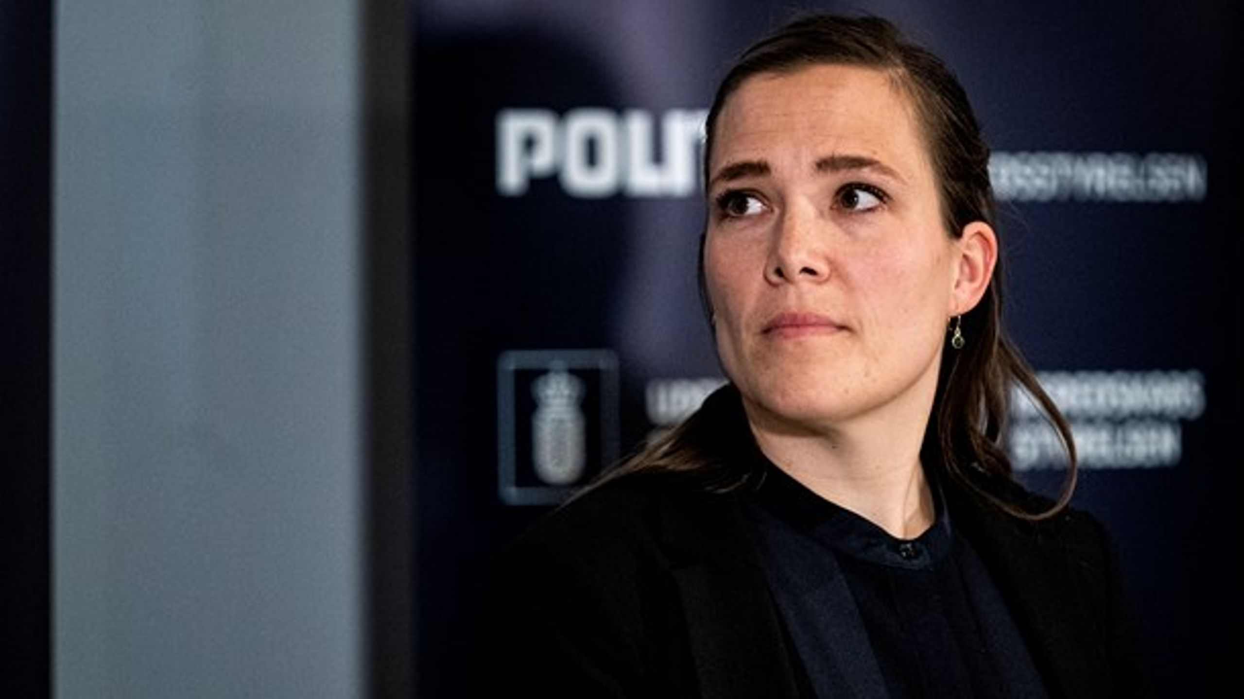 Man savner, at støttepartierne efterspørger de informationer, der begrunder lovforslaget, som ikke ændrer ved, at praksis vil være i modstrid med konventionen, skriver Emil Falster.