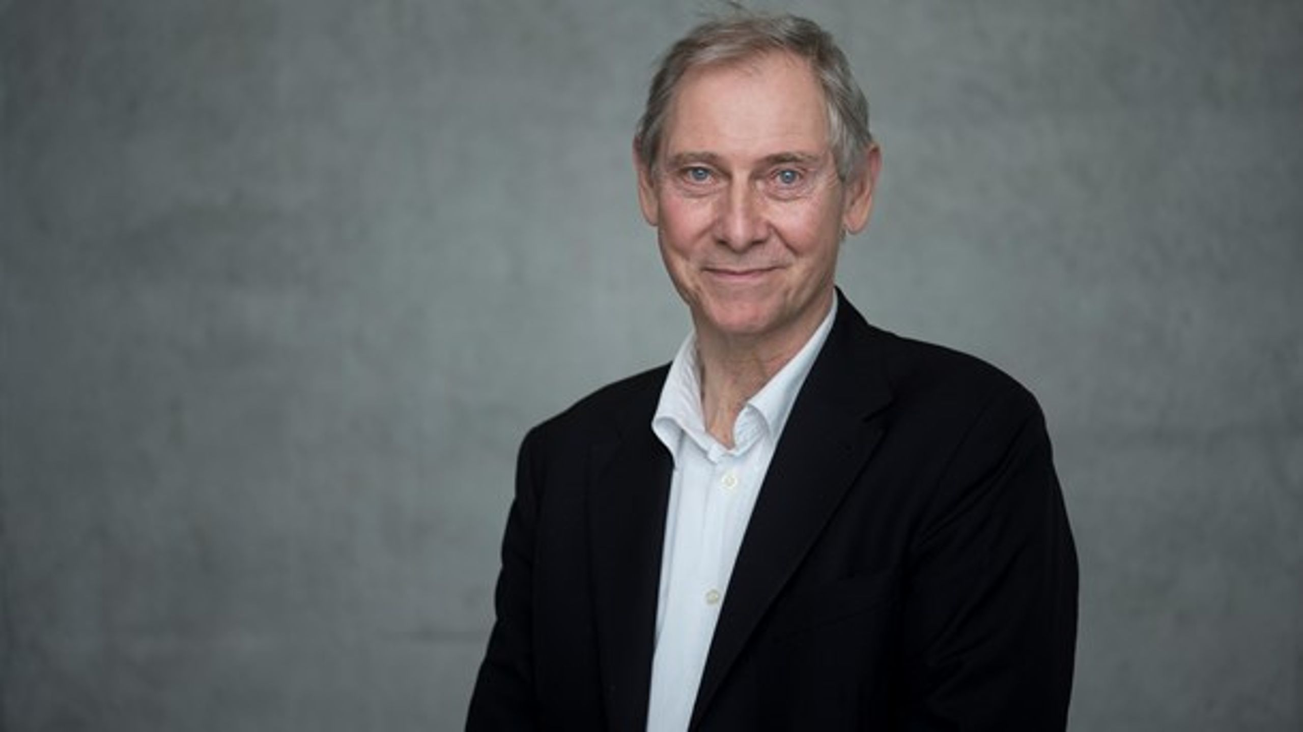 Coronakrisen har vist, at de decentrale ledere og medarbejdere var loyale, ansvarlige og kompetente. Det kan vi fæstne lid til fremadrettet, skriver professor Kurt Klaudi Klausen.