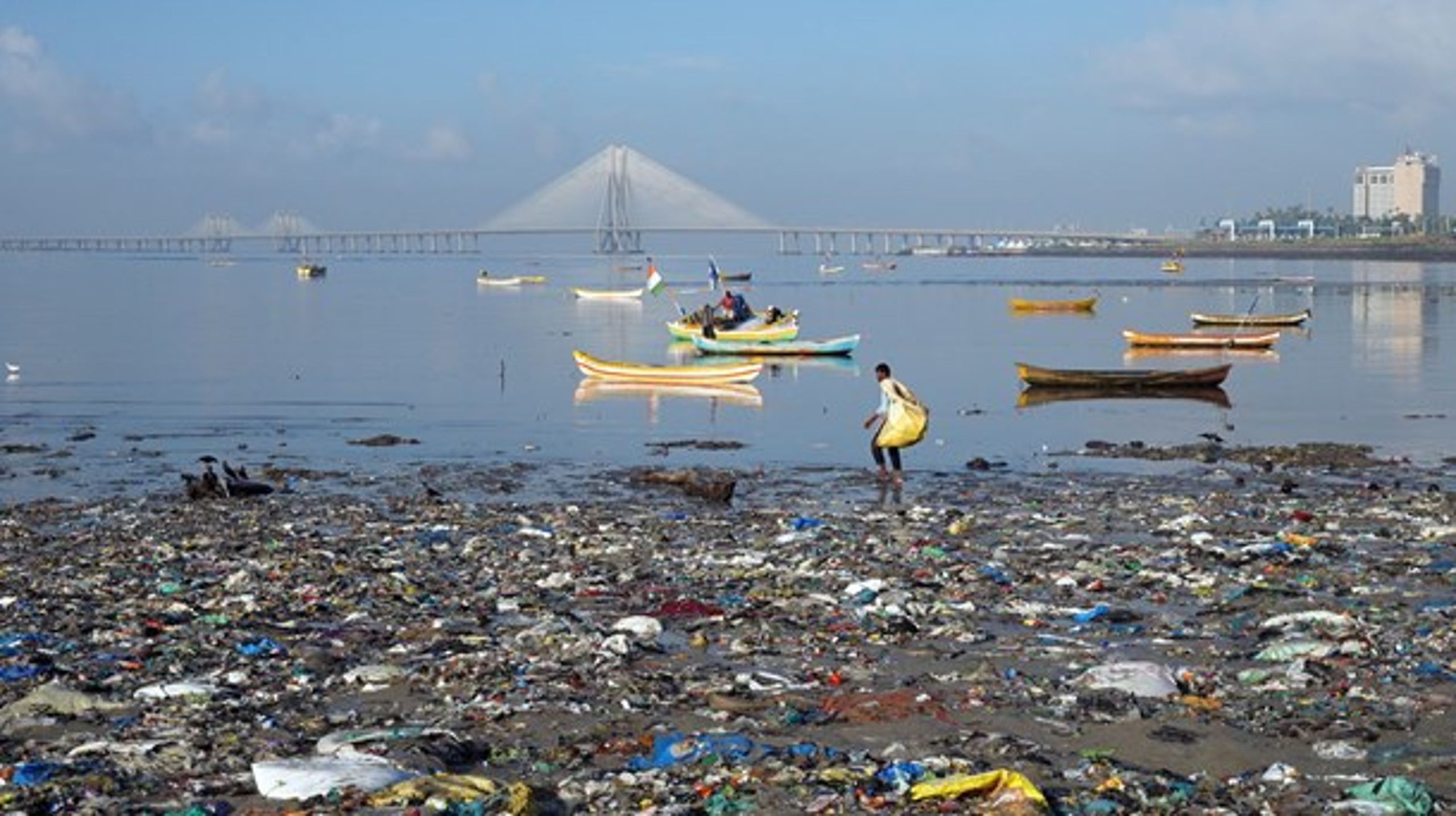 De indiske floder er mange steder alvorligt forurenede - nogle steder med&nbsp;antibiotika i "terapeutiske niveauer"