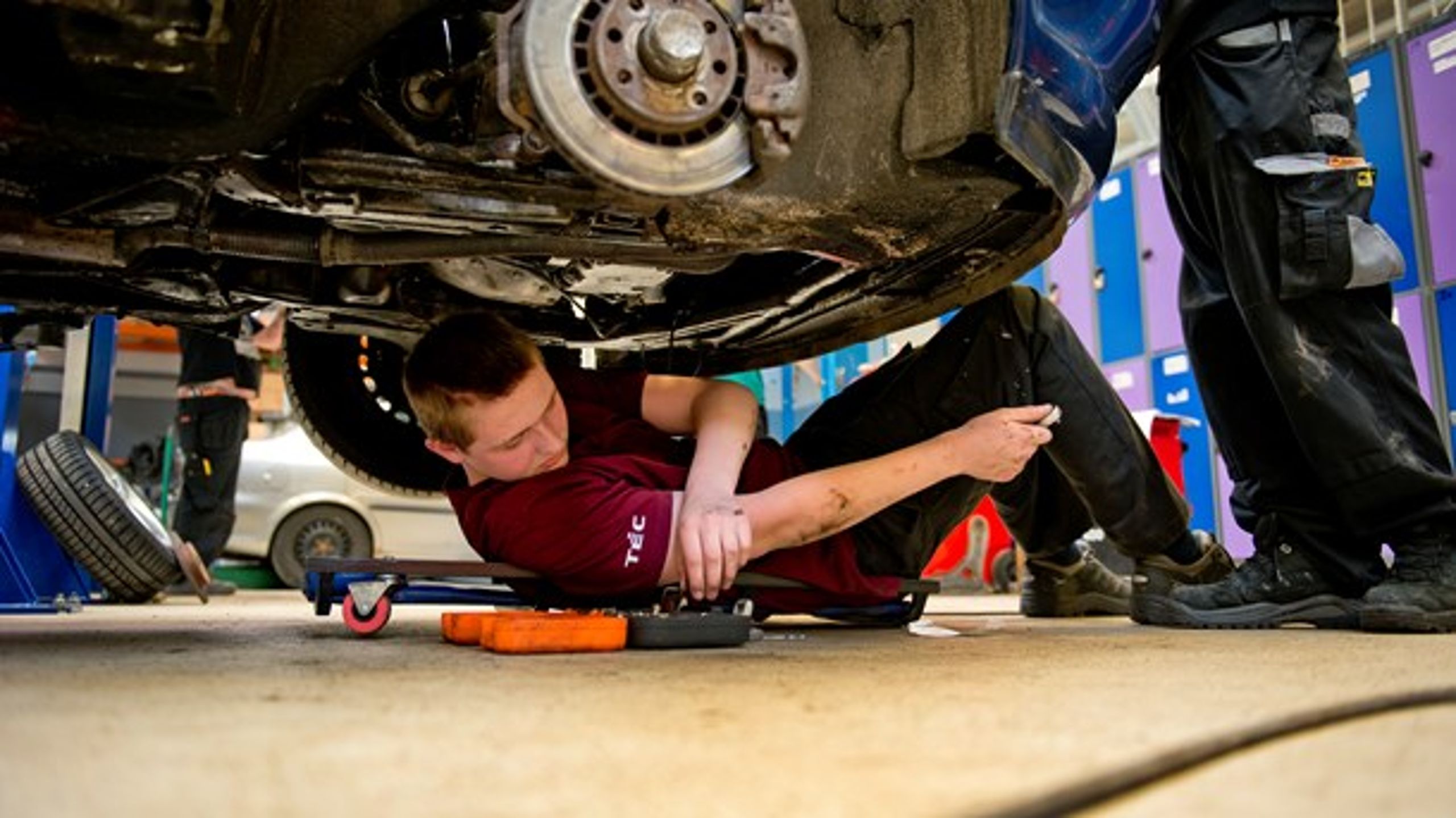 Vi skal give forsikringsselskaberne et incitament til at hjælpe de skadelidte i stedet for at stresse dem, skriver&nbsp;Berit Møller Lenschow og Solveig Værum Nørgaard.