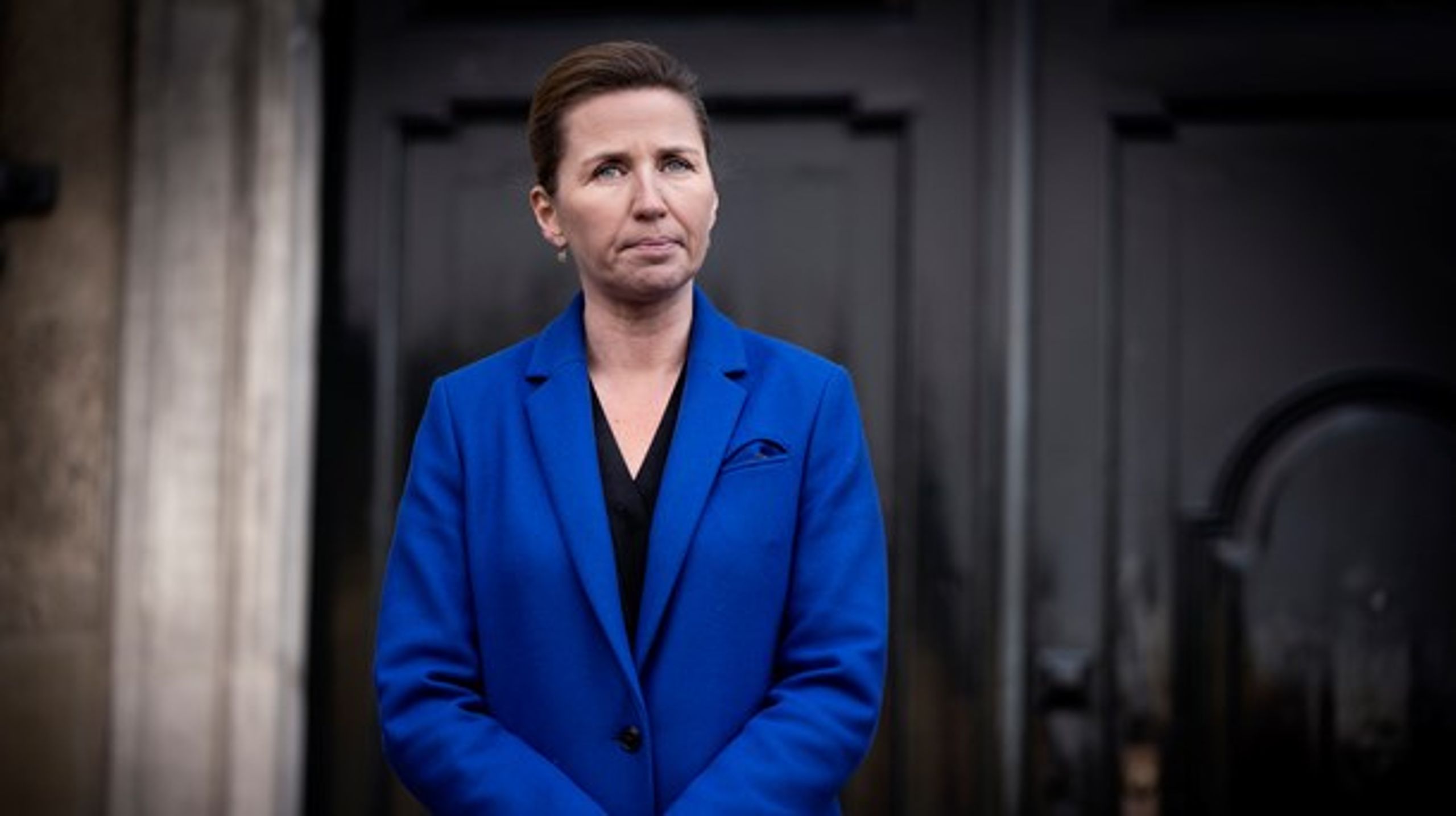 Mette Frederiksen har nu, efter fem måneder, ansat sine to nye særlige rådgivere.