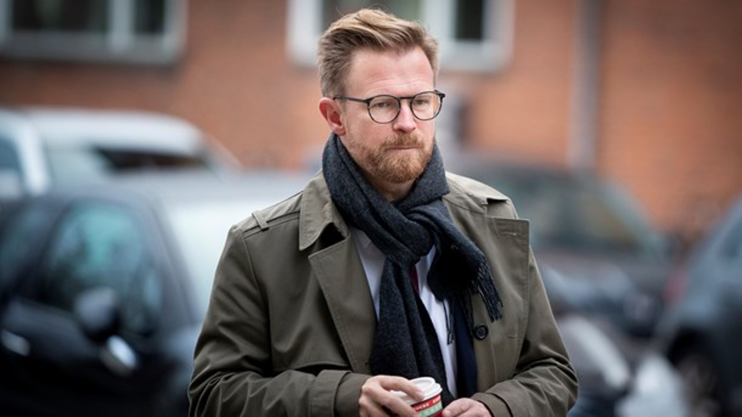 "Det er klart, at det er godt at have en målsætning om at nedbringe antallet af dræbte," siger transportminister Benny Engelbrecht (S).