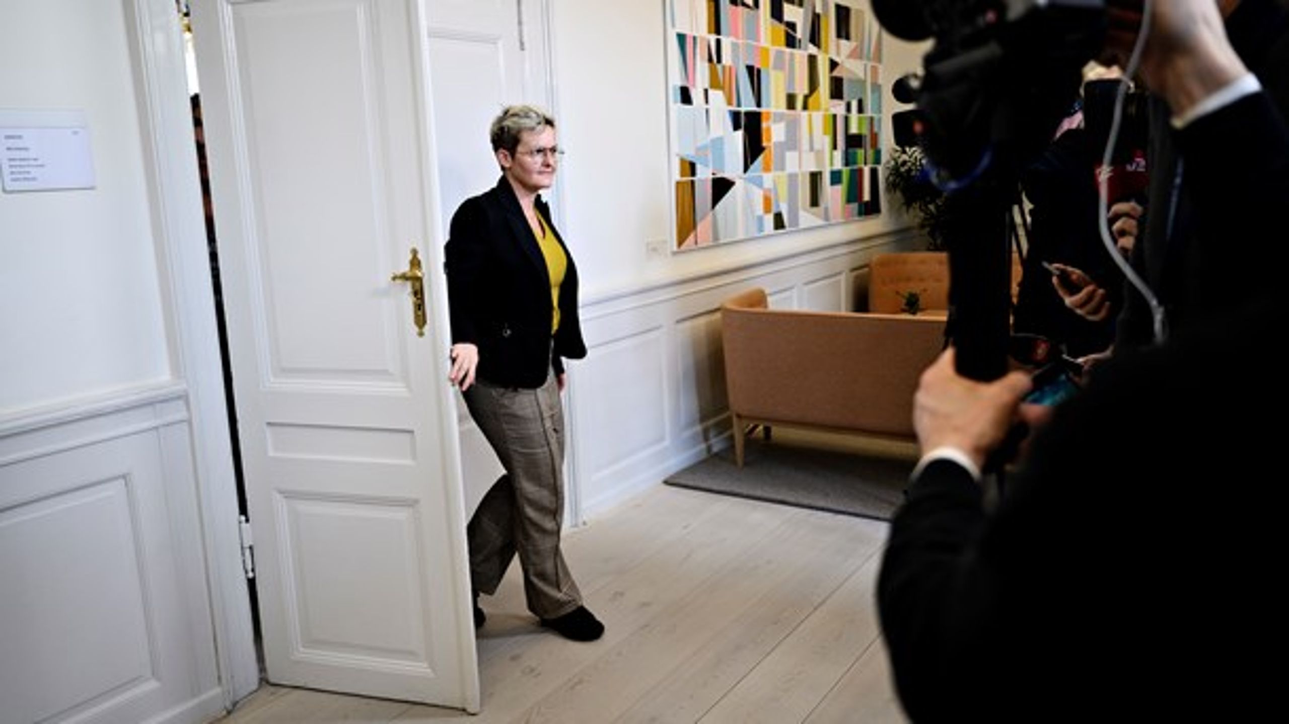 Pernille Rosenkrantz-Theil og regeringens støttepartier er enige om at fordele 400 millioner kroner til flere lærere i 2021.