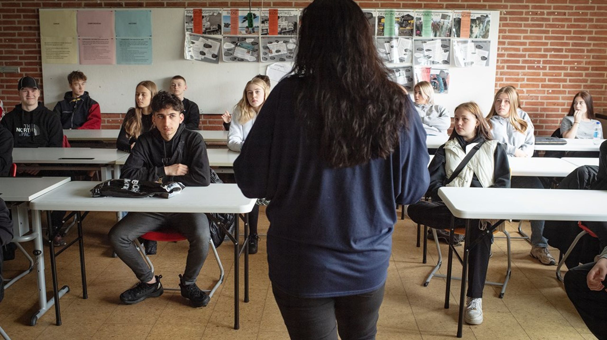 Der er brug for, at vi kan snakke om de ting, der er svære i skolen, uden at vi hænger os fast i ideologiske og instrumentelle diskussioner, skriver Lise Tingleff Nielsen.