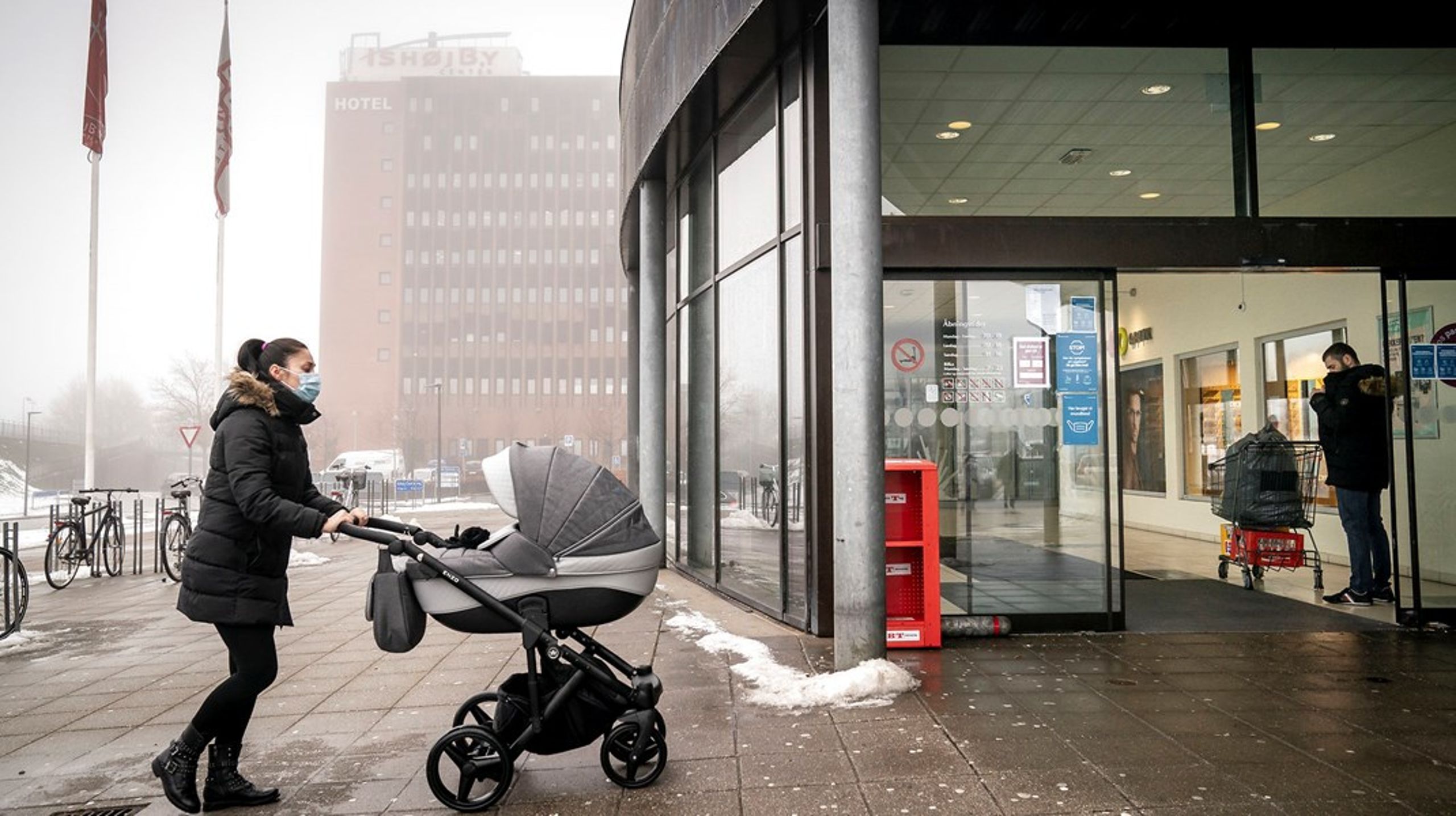 Smittetrykket er højere i områder som Ishøj, hvor der er en overrepræsentation af minoriteter. Men det har intet med islam at gøre, skriver Anne Sofie Allarp.