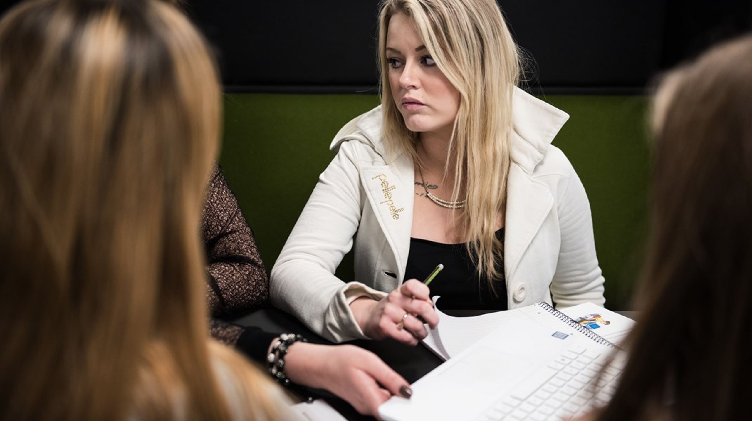 Uddannelsesmotiverede unge fratages muligheden for at tage hul på deres fremtid på grund af optagelsesbekendtgørelsen for HF Enkeltfag, skriver Inge Voller og Trine Ellegaard Christensen.