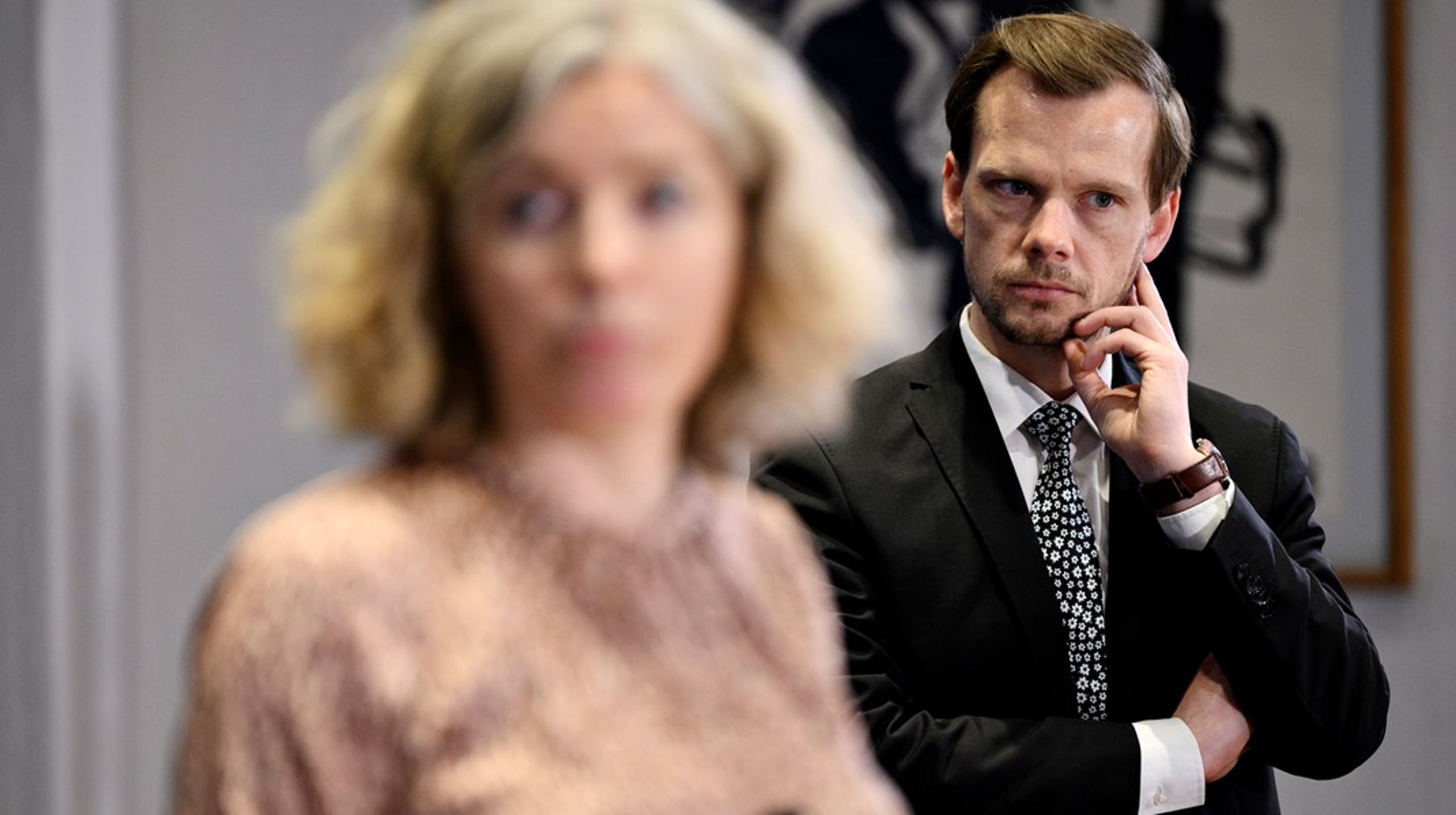 Et hyrdebrev fra beskæftigelsesminister Peter Hummelgaards (S)&nbsp;lægger sig i slipstrømmen af en årelang mistillid til og kritik af jobcentrenes arbejde, mener FSD.