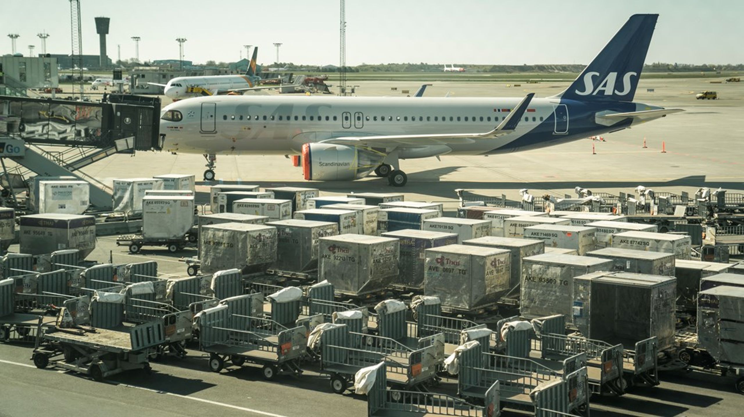 Hvis vi i Danmark udvikler nye værdikæder inden for produktion af brændstof og måder at flyve på, som påvirker miljøet mindre, vil metoderne kunne eksporteres til større udledere som eksempel Kina, skriver&nbsp;Thomas
Thessen.