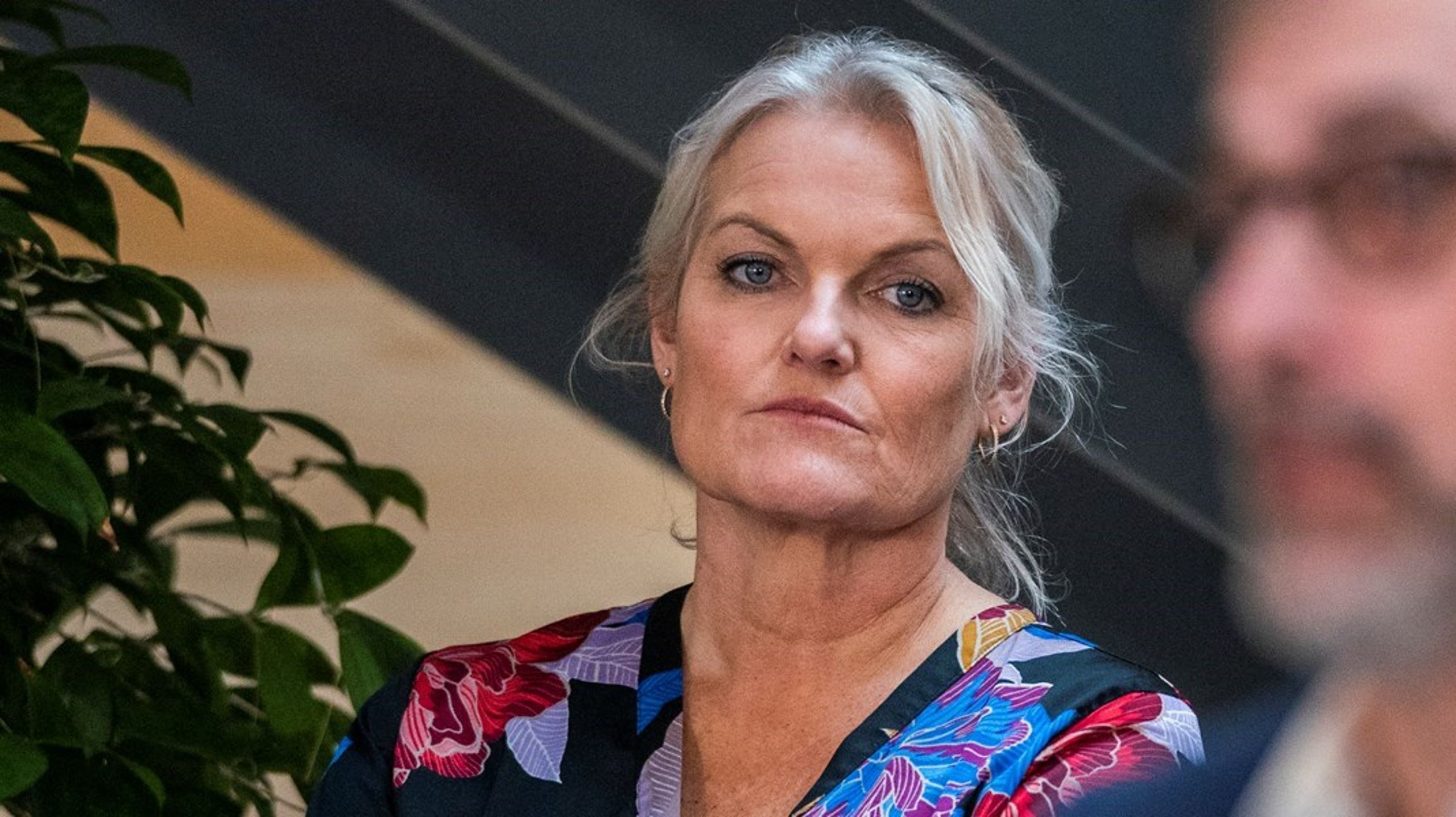 Pædagoger tjener i gennemsnit 6000 kroner mindre end en folkeskolelærer. Lønnen er en barriere for at tiltrække flere til pædagoguddannelsen, skriver Elisa Rimpler.&nbsp;