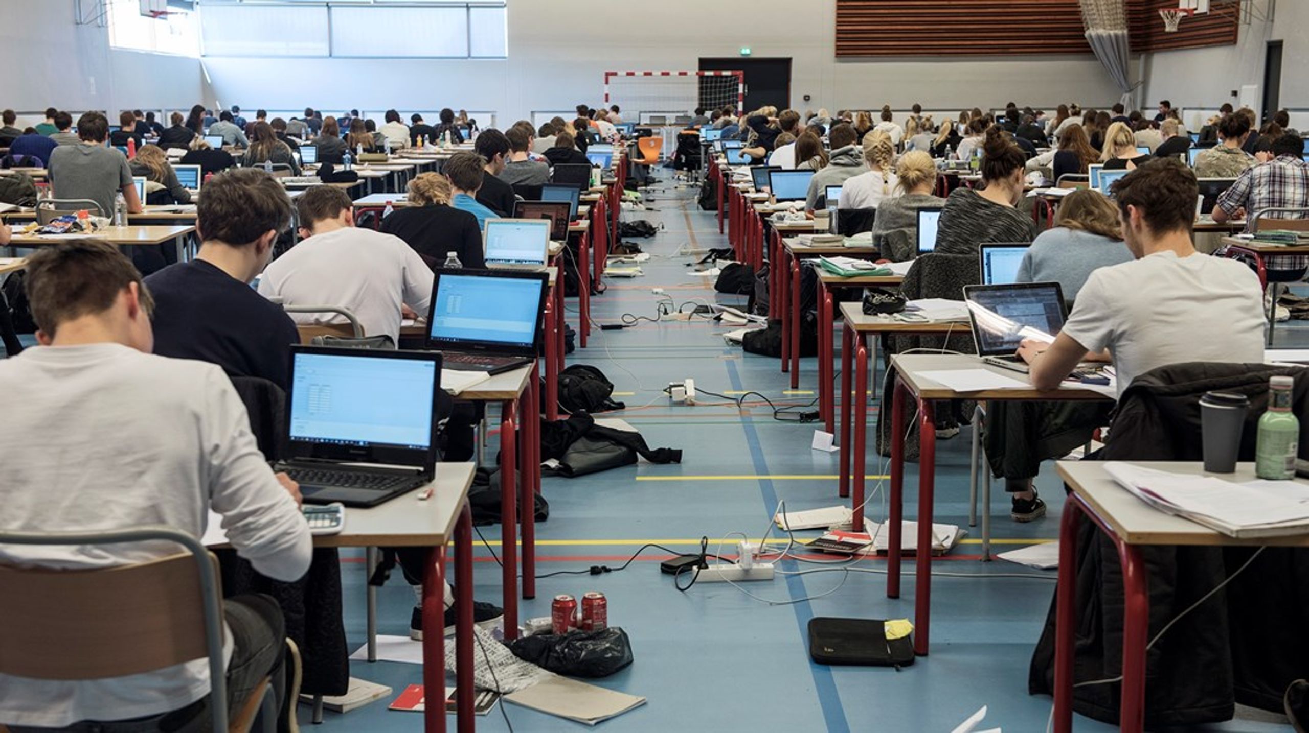 Børne- og undervisningsministeren ser kapacitetsstyring som ”et af de vigtigste redskaber”, hvis udkantsgymnasier skal overleve.