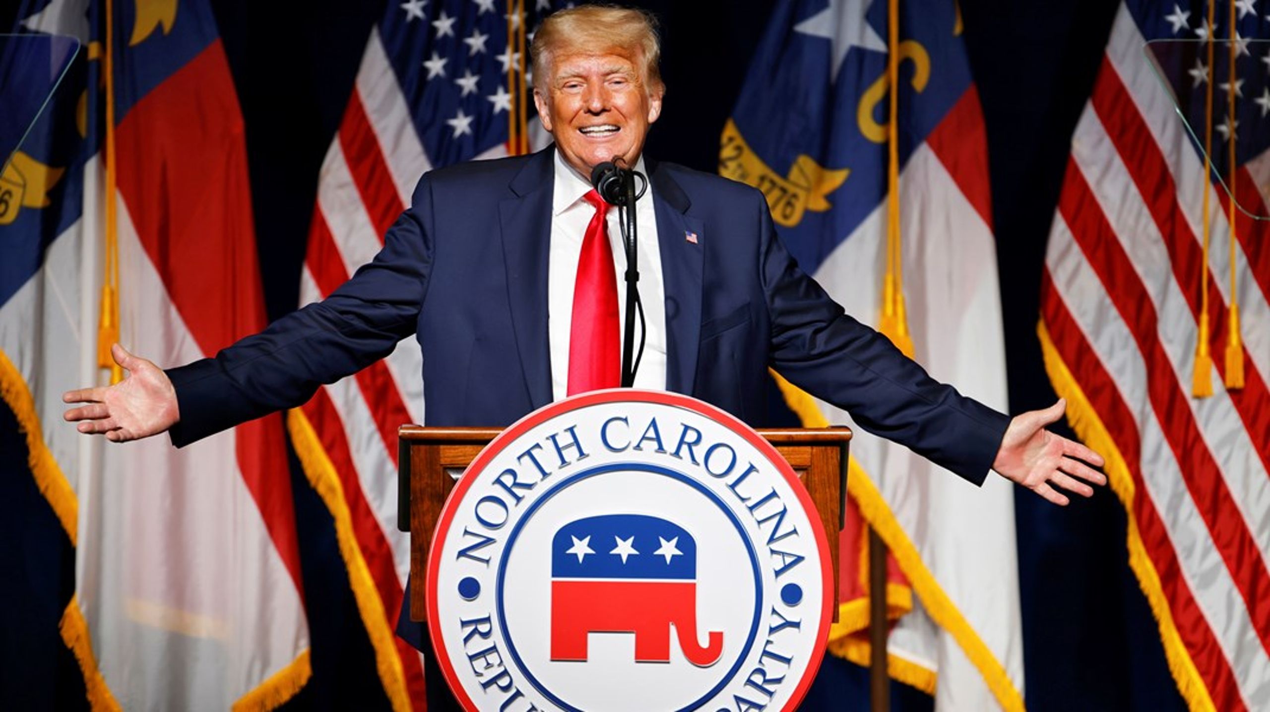 De sidste 30 år har demokratiet været i tilbagegang. Den udvikling styrkes senest af&nbsp;Donald Trumps&nbsp;aggressive&nbsp;embedsperiode og&nbsp;benægtelse af&nbsp;sit valgnederlag, lyder analysen fra Altinget Civilsamhälles&nbsp;redaktør.