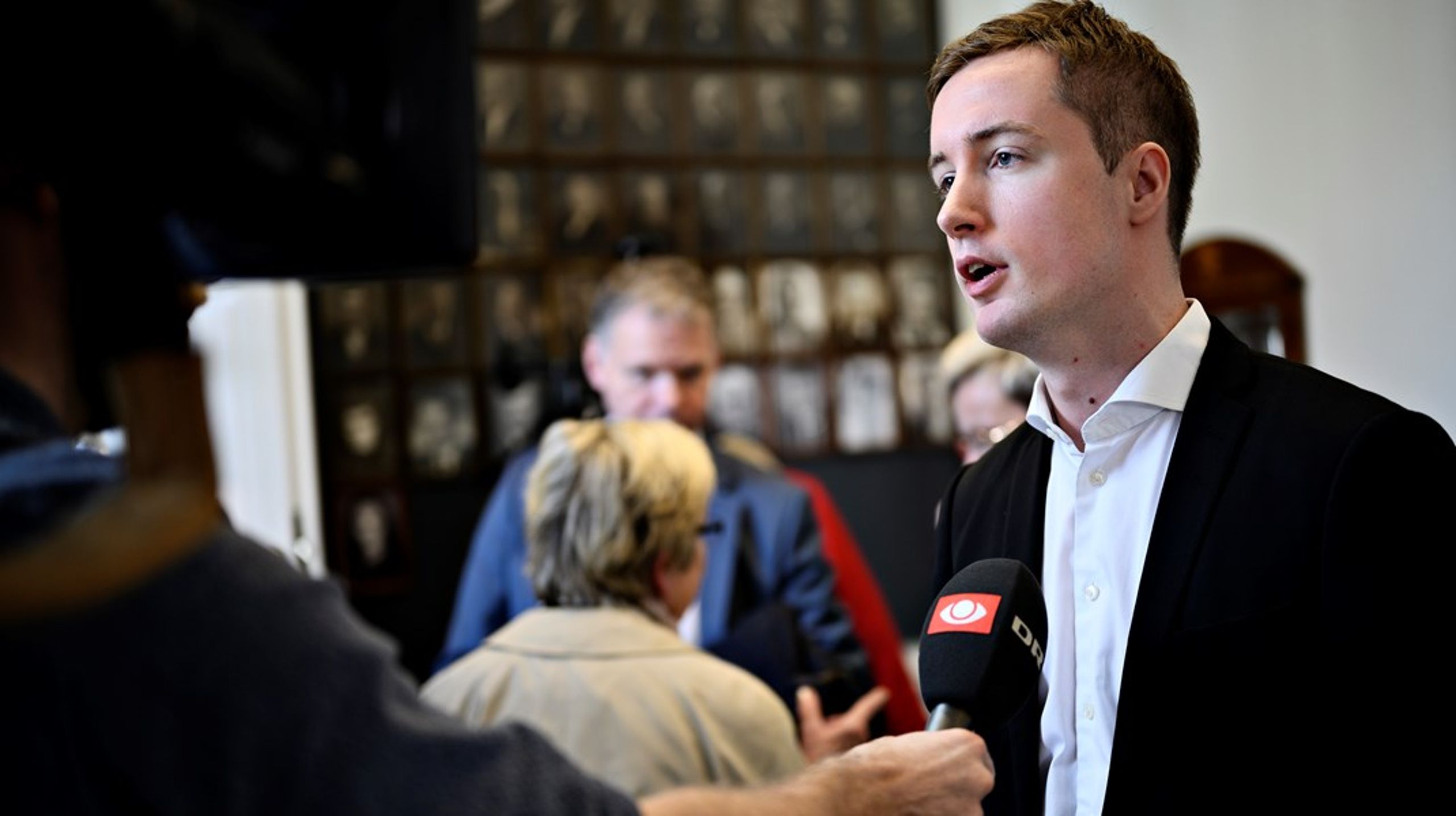 ”Det koster at lave værksteder og sammenlægge skoler, og vi bestilte analysen, fordi vi ønsker at finde de penge, der skal til. Nu er det på tide, at vi kommer videre med arbejdet,” siger Jacob Mark.
&nbsp;
