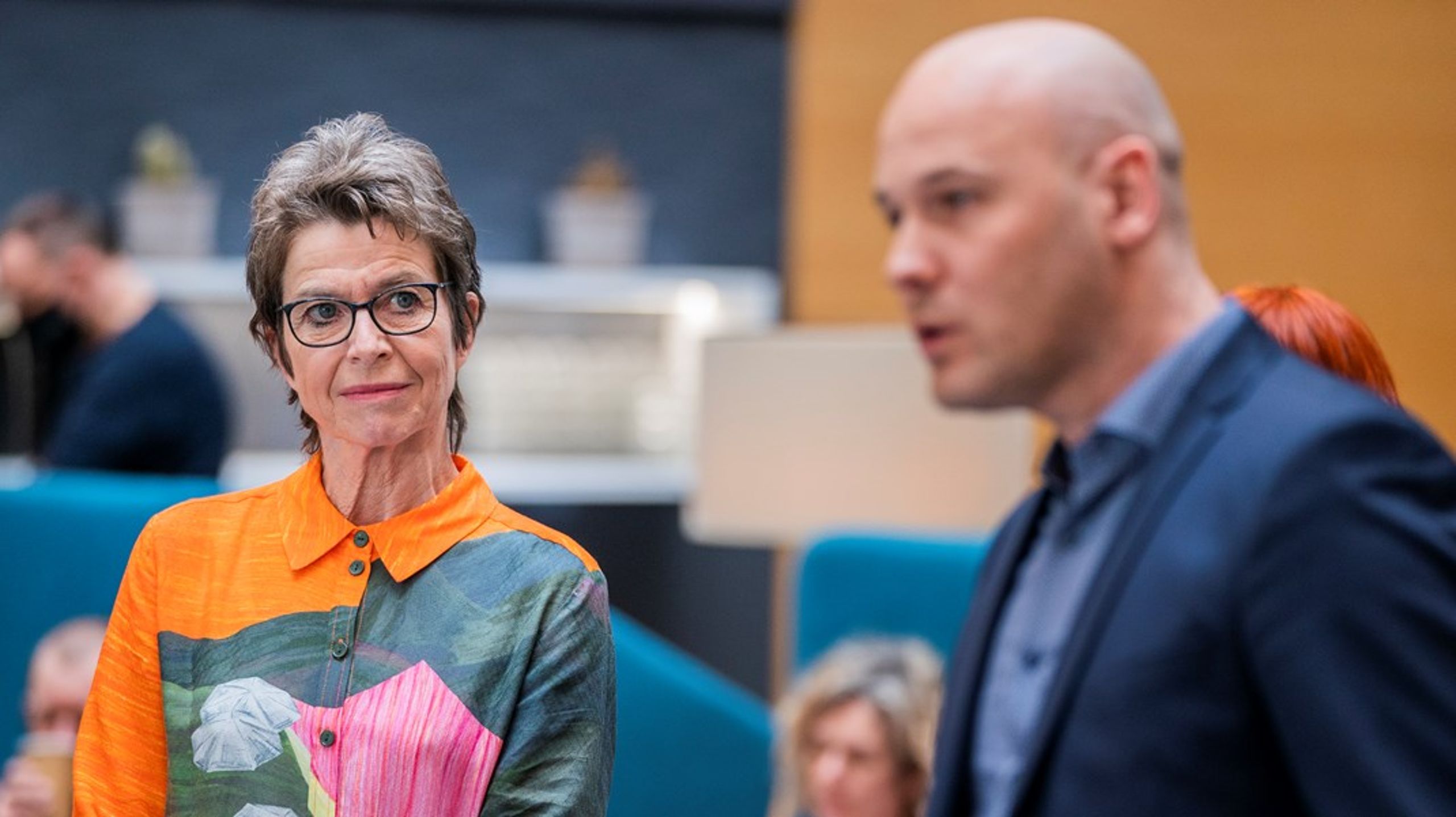 Sygeplejerskernes strejke for mere løn er i sin ottende uge. DSR-formand Grete Christensen mener, at bolden ligger hos arbejdsgiversiden, men der har fortsat ikke været forsøg på at genoptage dialogen.