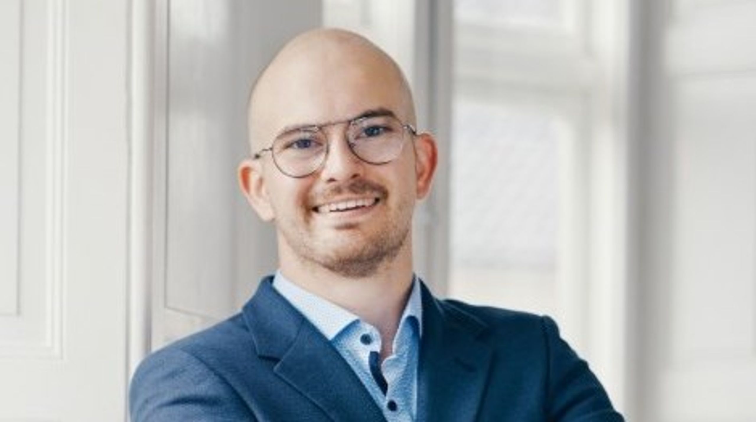 Mads Kampp Christiansen har tidligere været klima- og miljøpolitisk assistent i Alternativet.&nbsp;