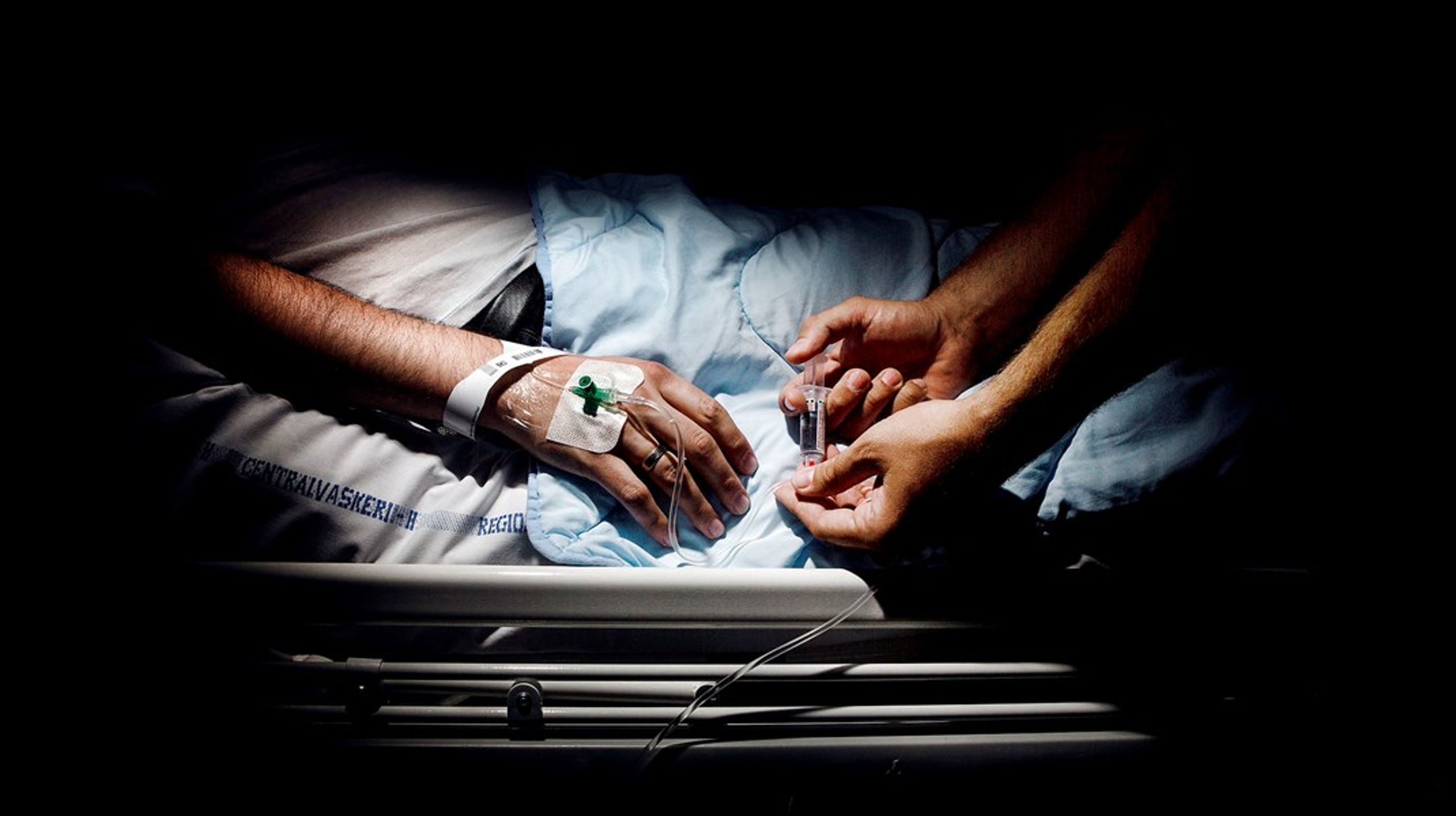 Sundhedsvæsenet har et enormt forbrug af udstyr, der kun anvendes én gang,&nbsp;skriver Anders Kühnau Hansen (S).&nbsp;