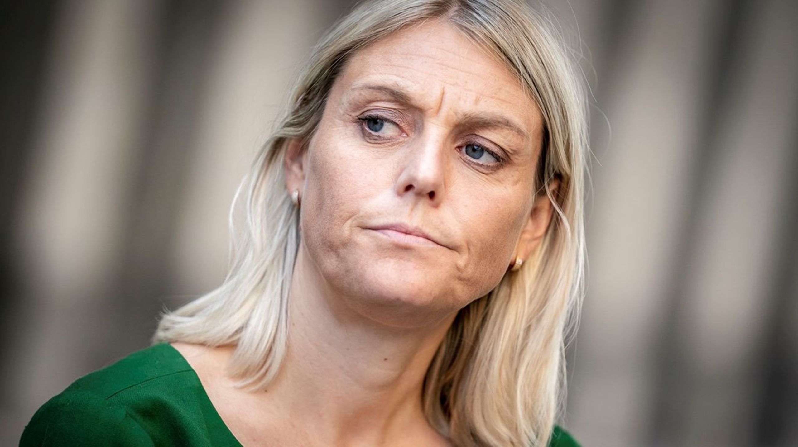 Det leder ikke til en rigsret, når Trine Bramsen får en af marinehjemmeværnets både til at transportere sig. Men det rykker potentielt ved synet på, hvornår ministre bevæger sig fra privat-Trine til minister-Trine, skriver&nbsp;Caroline Howard Grøn.