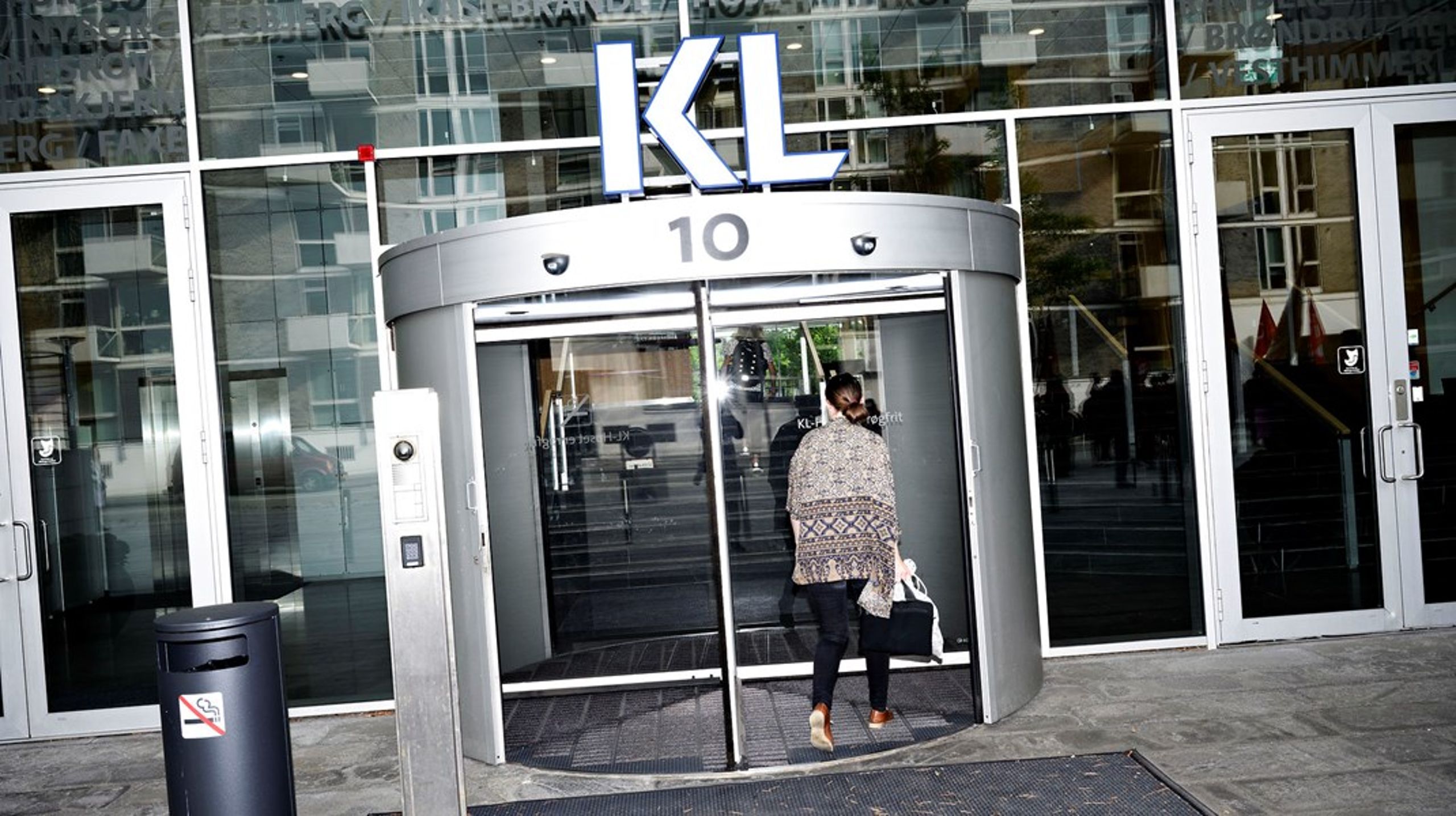 KL's næstformand Martin Damm (V) håber, at der nu vil blive skruet betydeligt ned for anlægsudgifterne i en række kommuner, så økonomiaftalen for 2022 kan overholdes.