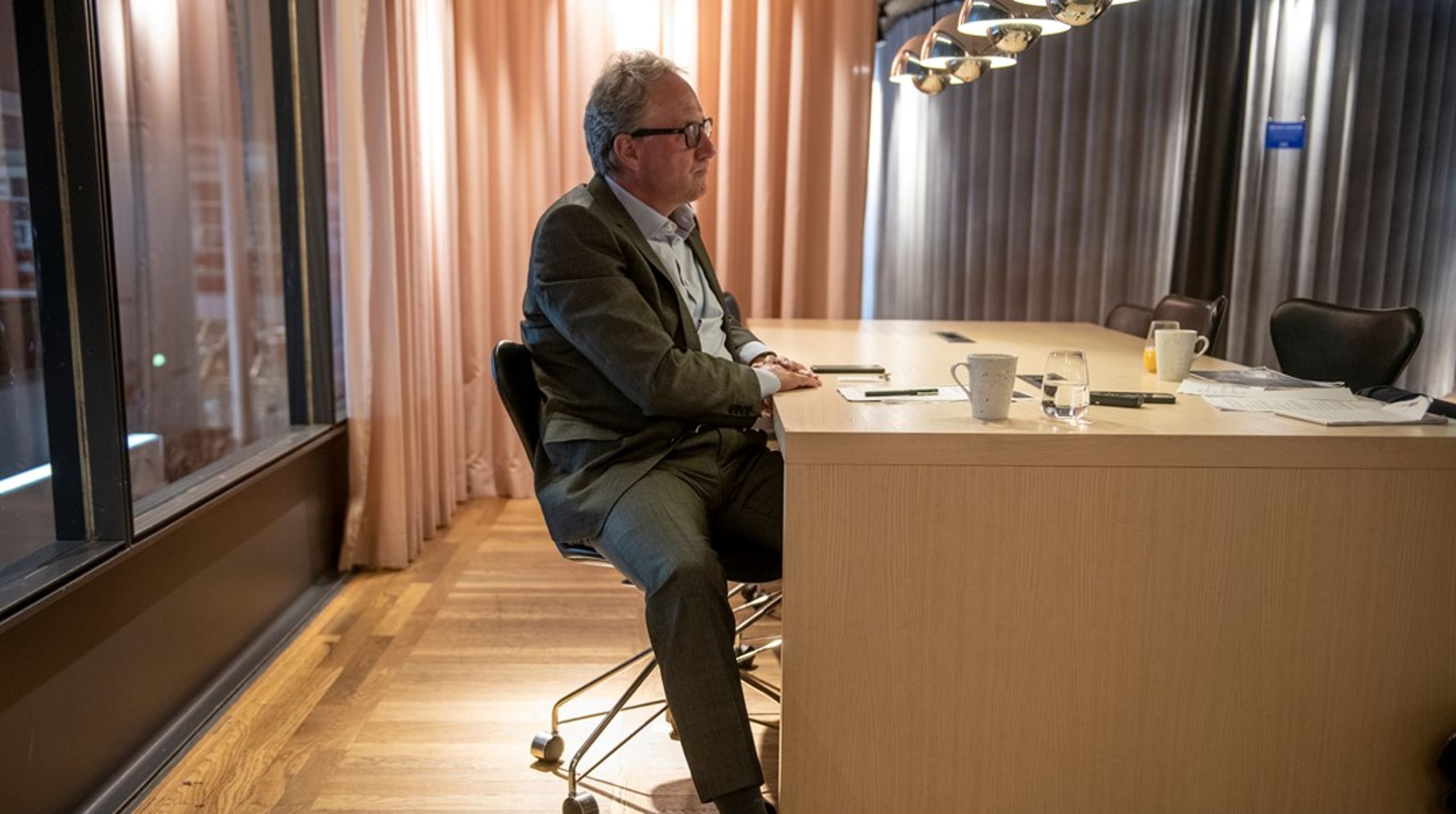 Lars Sandahl Sørensen kritiserer blandt andet regeringens forslag om at hæve dagpengesatsen.&nbsp;