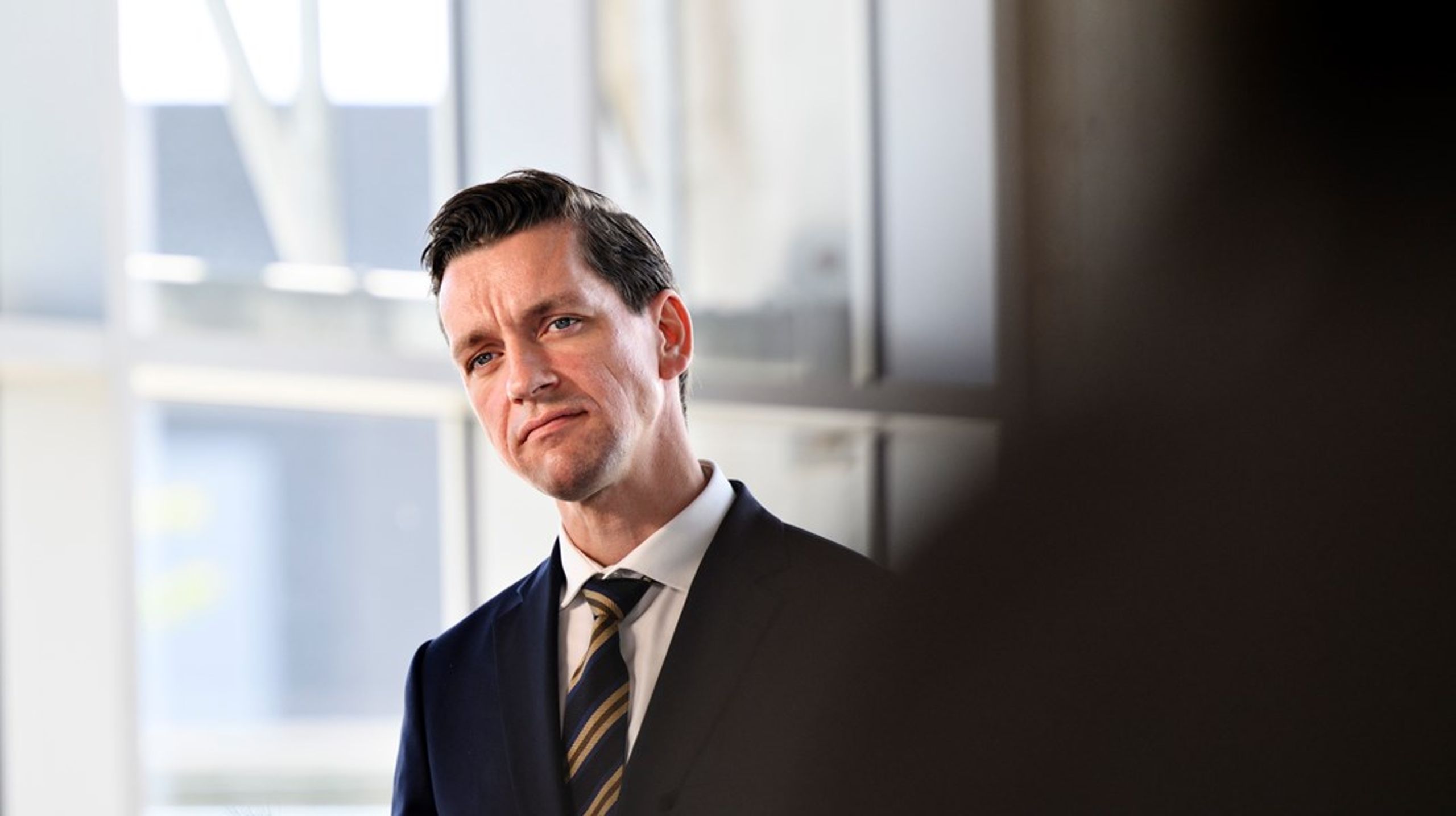 Bolig- og Planstyrelsen arbejder på en undersøgelse om direktørlønninger og bestyrelseshonorarer i almensektoren, skriver boligministeren i et svar&nbsp;til Folketinget.&nbsp;