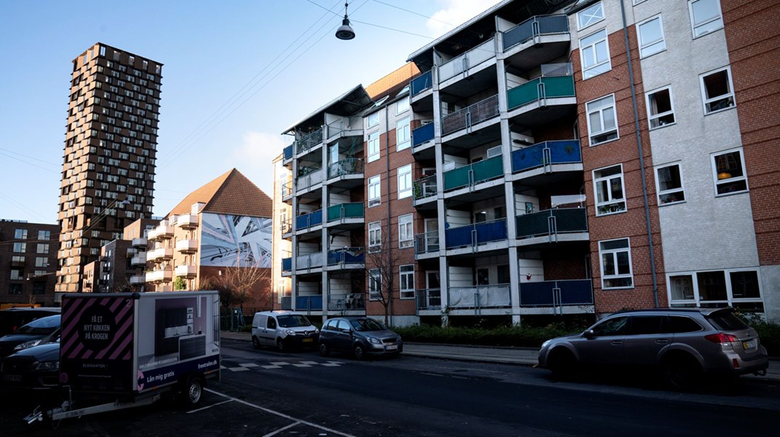 I stedet for at holde fast i negative fortællinger om unge i udsatte boligområder, som risikerer at holde de unge nede,&nbsp;skal vi med positive forventninger få dem til at udfolde deres talenter og gå efter drømmen om et godt liv med uddannelse, job og tryghed, skriver&nbsp;Maria Kavita Nielsen.