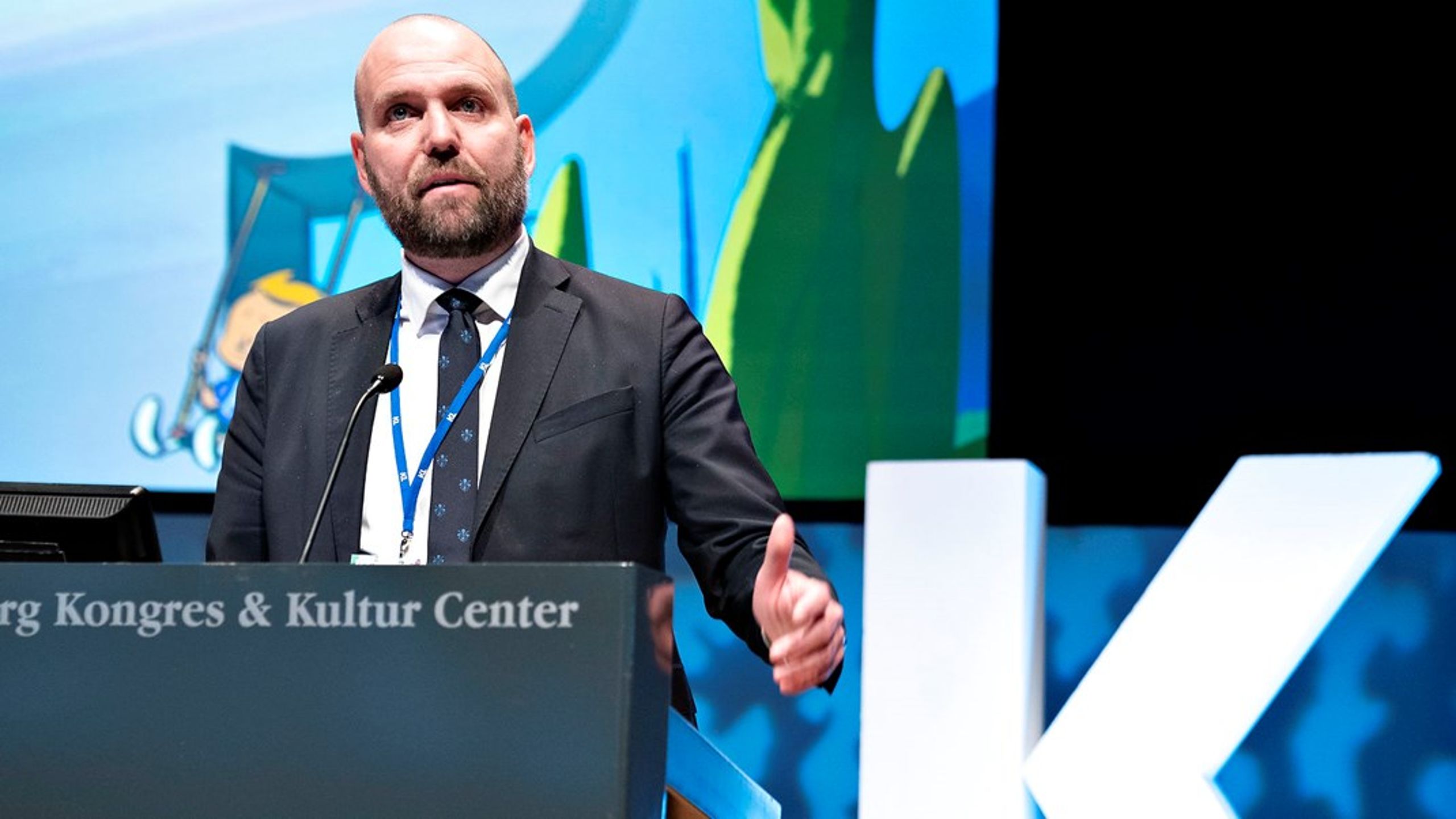 I KL har vi foreslået én fælles indgang til alle ungdomsuddannelserne. Det vil give mulighed for, at alle unge møder en bred vifte af praktiske og boglige fag, skriver Thomas Gyldal Petersen (S).