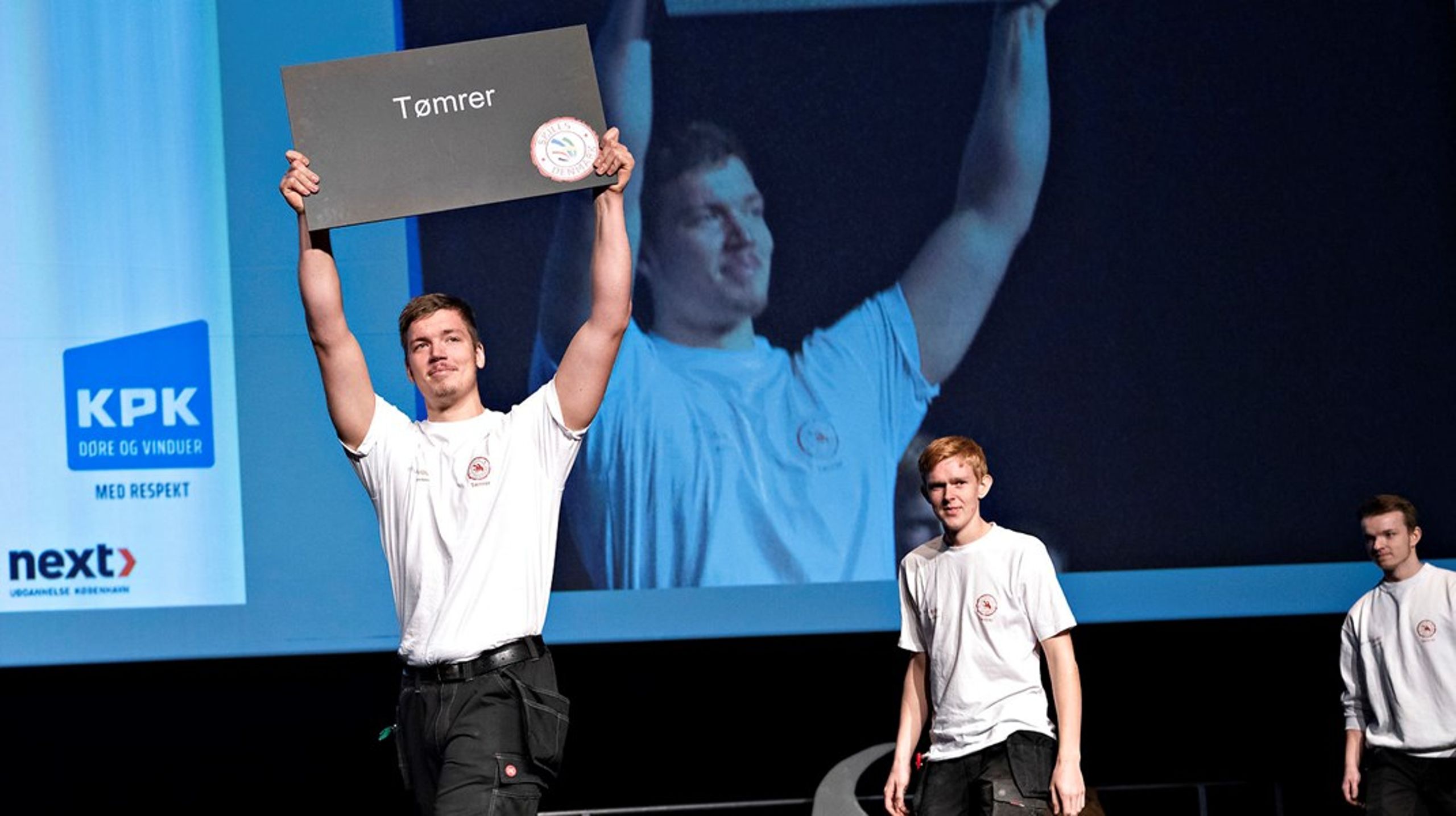 Før vi fortaber os fuldstændig, og reformfeberen drager afsted med al sans og samling, så skylder vi hinanden at besinde os og overveje, hvad det egentlig er for problemer, der skal løses, skriver Kasper Palm.<br>