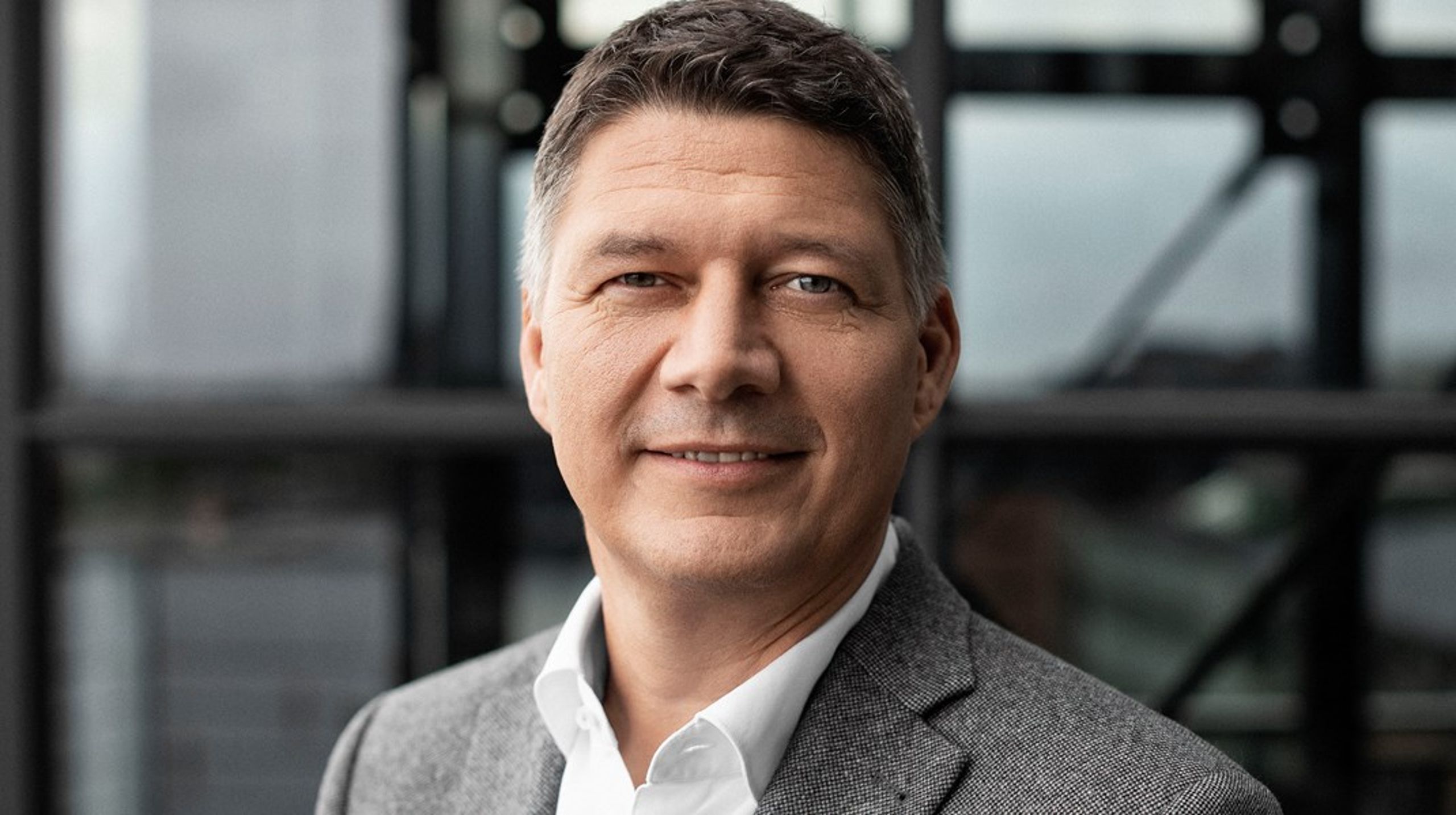 Vi skal i fordelingen af VEU-midler gentænke relevante efter- og videreuddannelse, så vi i højere grad prioriterer kompetencer, der&nbsp;matcher&nbsp;virksomhedernes behov, mener&nbsp;Morten Thiessen.