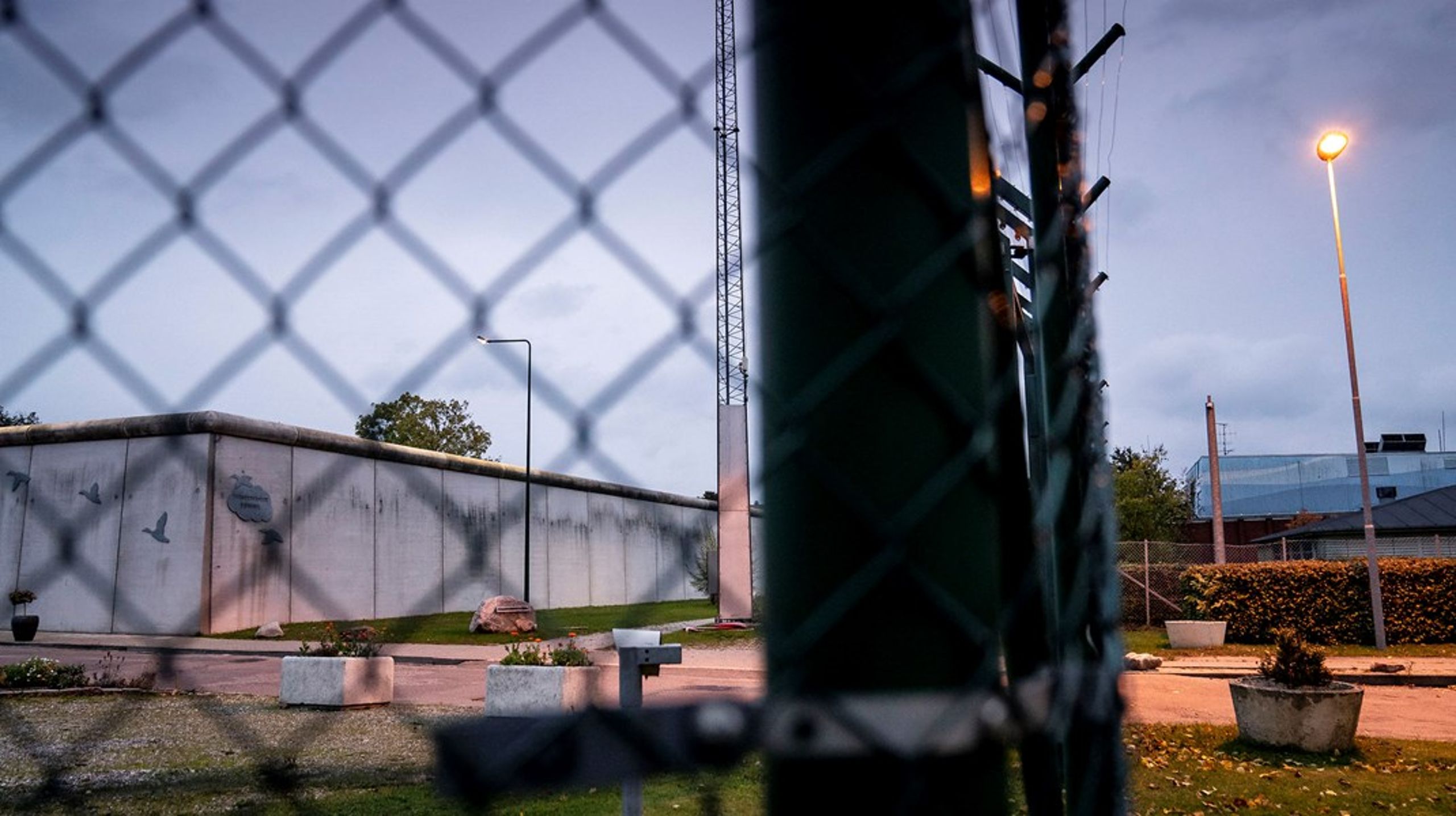 Ifølge Danmarks Statistik begår&nbsp;<a href="https://www.dst.dk/da/Statistik/nyt/NytHtml?cid=31981" target="_blank" rel="noopener">66 procent</a>&nbsp;af de løsladte kriminalitet igen inden for to efter løsladelse.