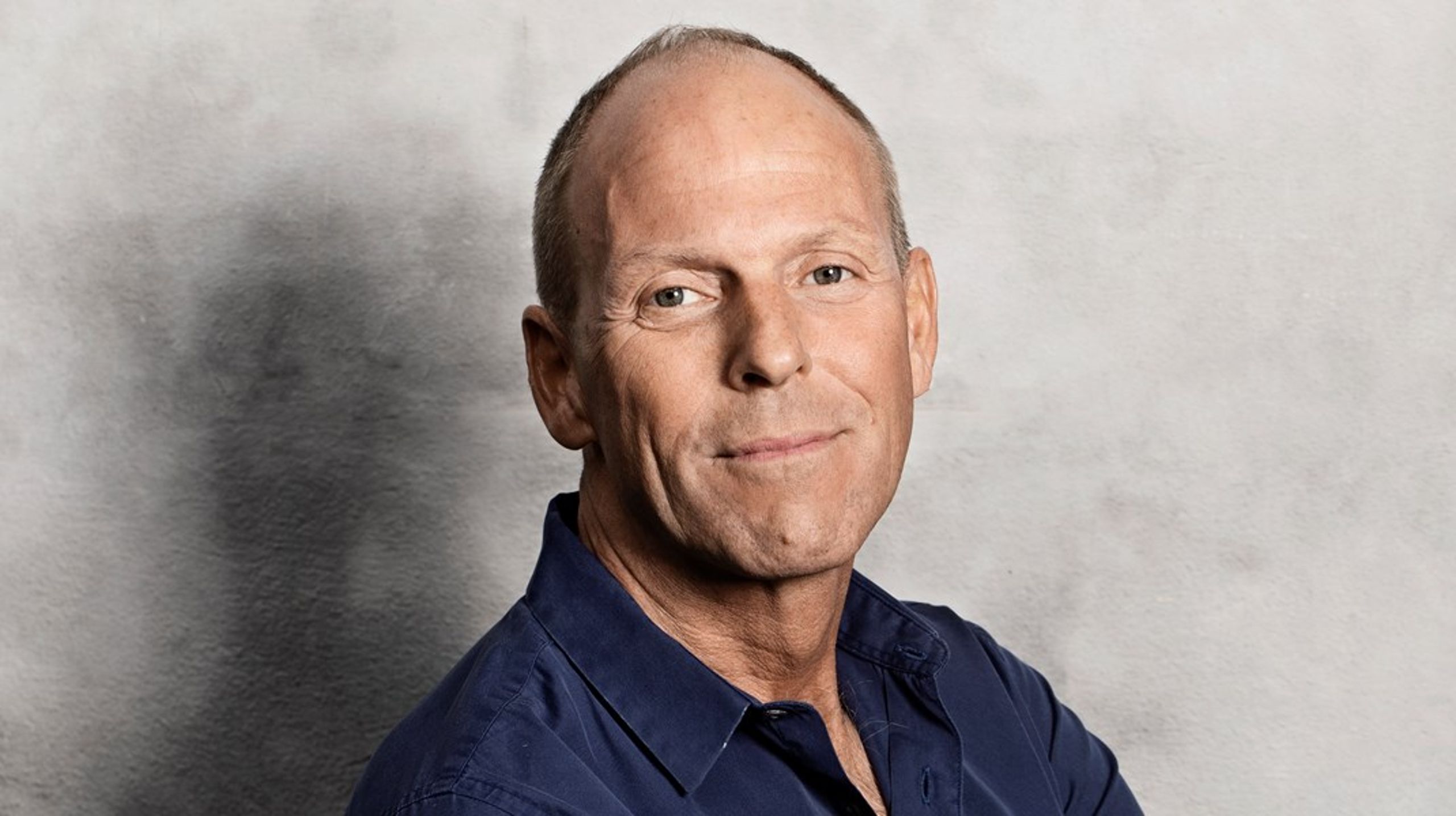 Praktik i en virksomhed kan være en givende indgang for invandrere og flygtninge&nbsp;til både at lære den danske arbejdskultur at kende og opleve værdien af et fællesskab på arbejdspladsen, mener&nbsp;Mads Bilstrup.