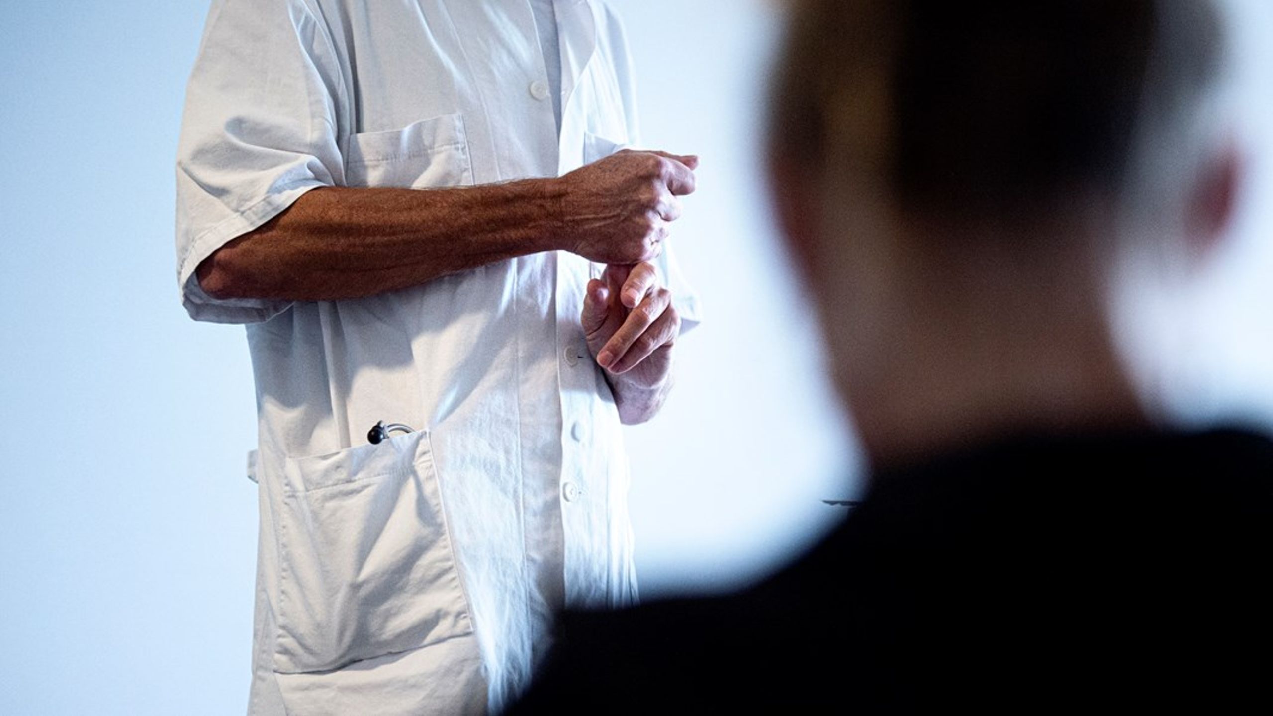 En fusion mellem almen praksis og regionerne&nbsp;kan&nbsp;forbedre det daglige samarbejde,&nbsp;skriver Hans Okkels Birk.