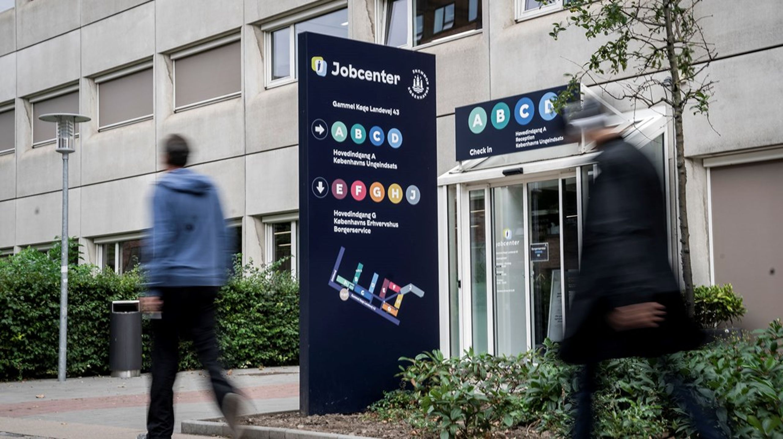 Udviklingen i kategorien ’arbejdsløs’ betyder, at besparelser på jobcentrene risikerer at skære grundlæggende i den danske velfærdsstat, skriver&nbsp;Dorte Caswell.