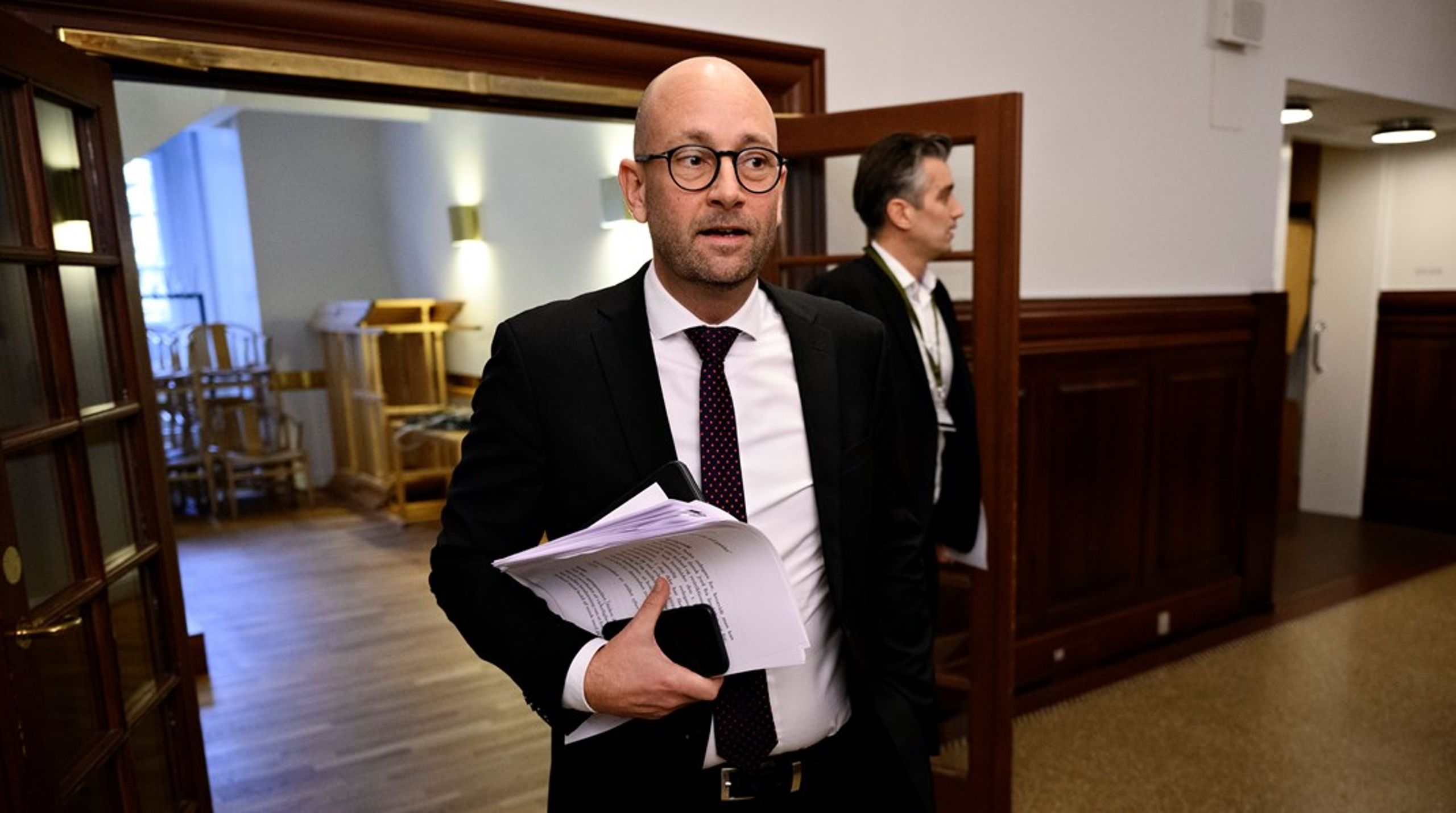 Fødevareminister Rasmus Prehn før et tidligere samråd om minksagen 27. oktober. Arkivfoto.&nbsp;