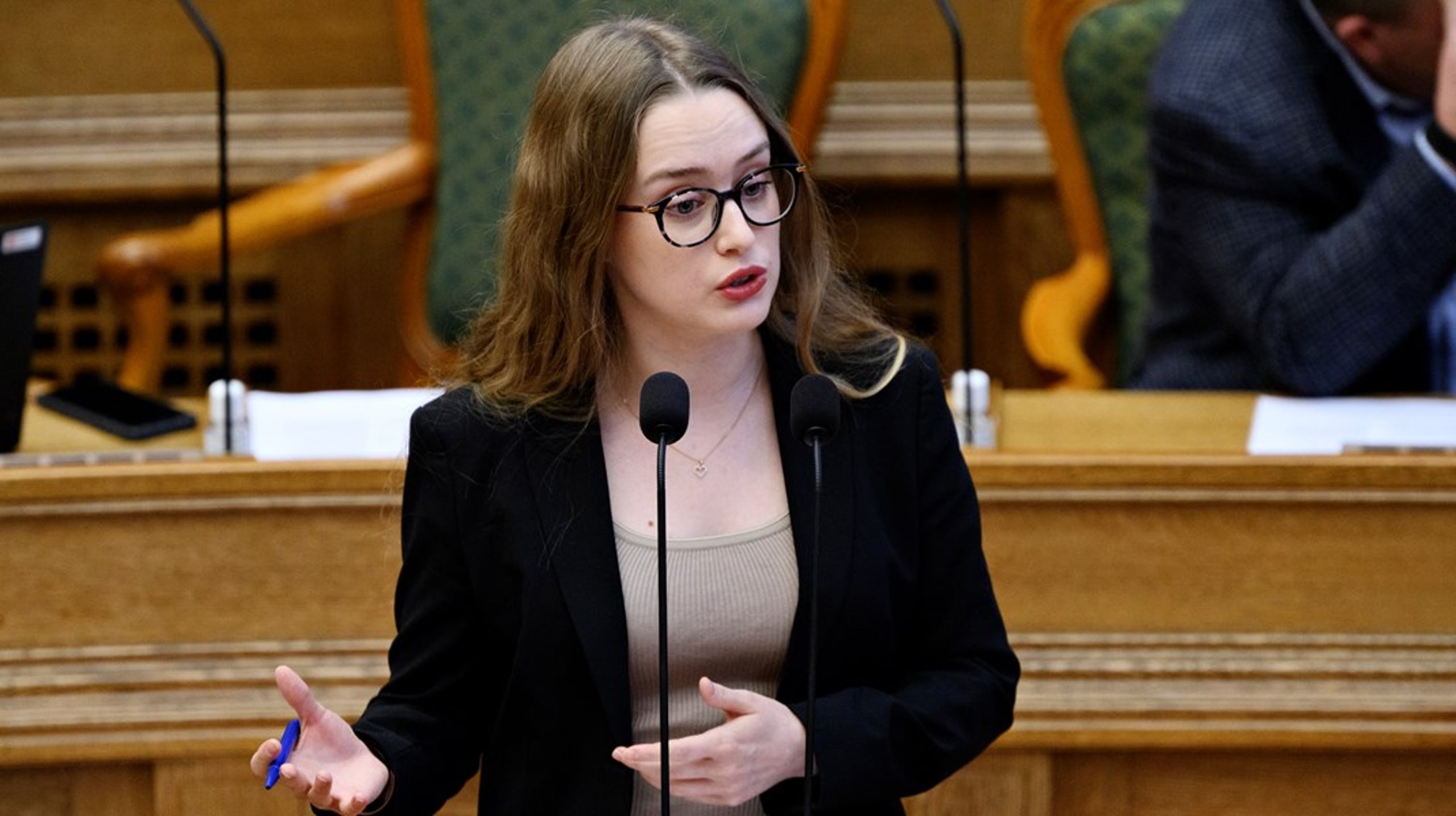 Vi, som er den nye generation af grønlændere, er i dag mere bevidste omkring vores fremtid. Vi sigter efter selvstændighed og mener, at Rigsfællesskabet er en forældet ordning, skriver Aki-Matilda Høegh-Dam.