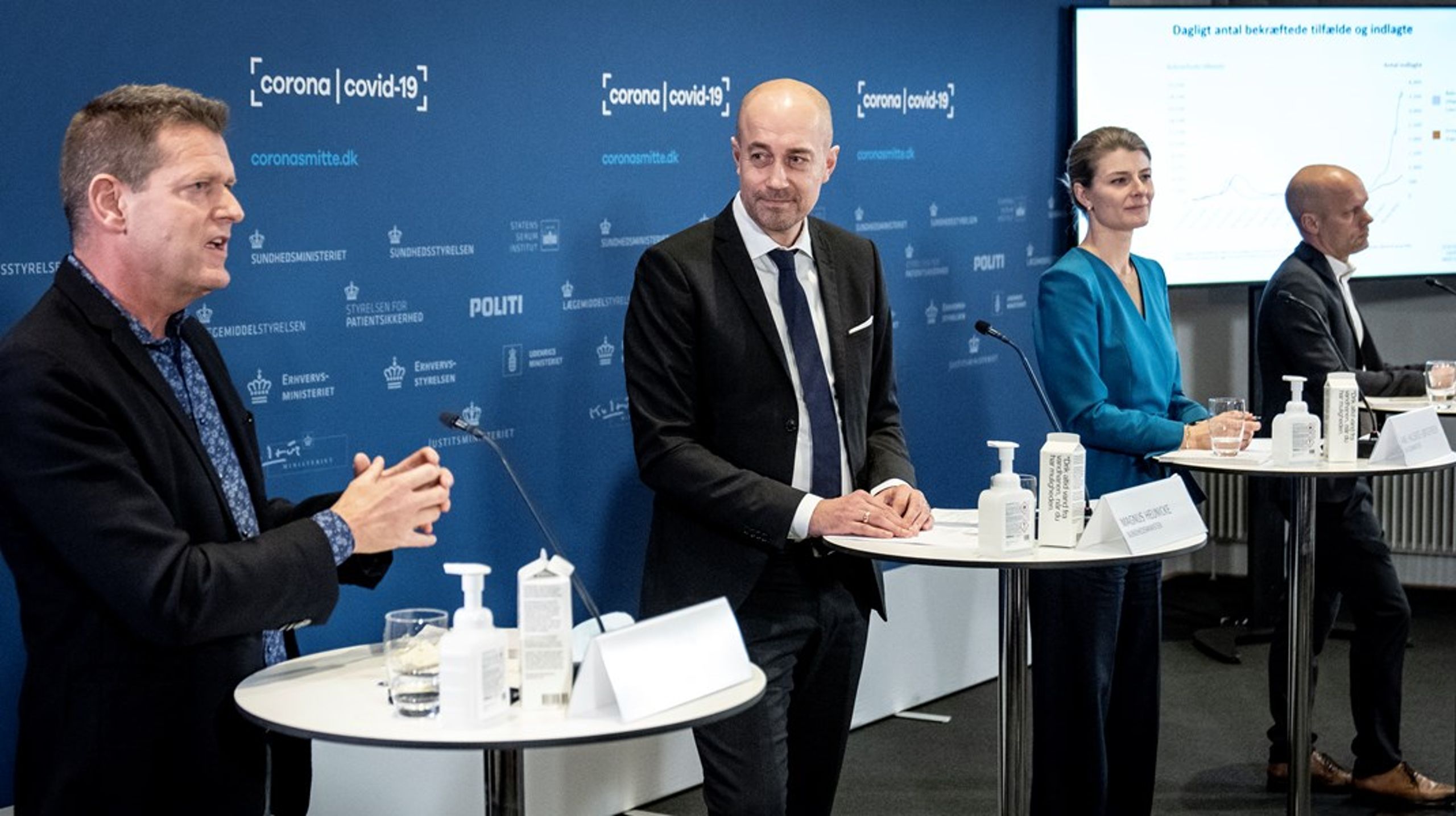 Du skal dog stadig have&nbsp;coronapasset&nbsp;frem og mundbindet med ,og flere steder er der også begrænsning på antallet af deltagere.&nbsp;&nbsp;&nbsp;&nbsp;