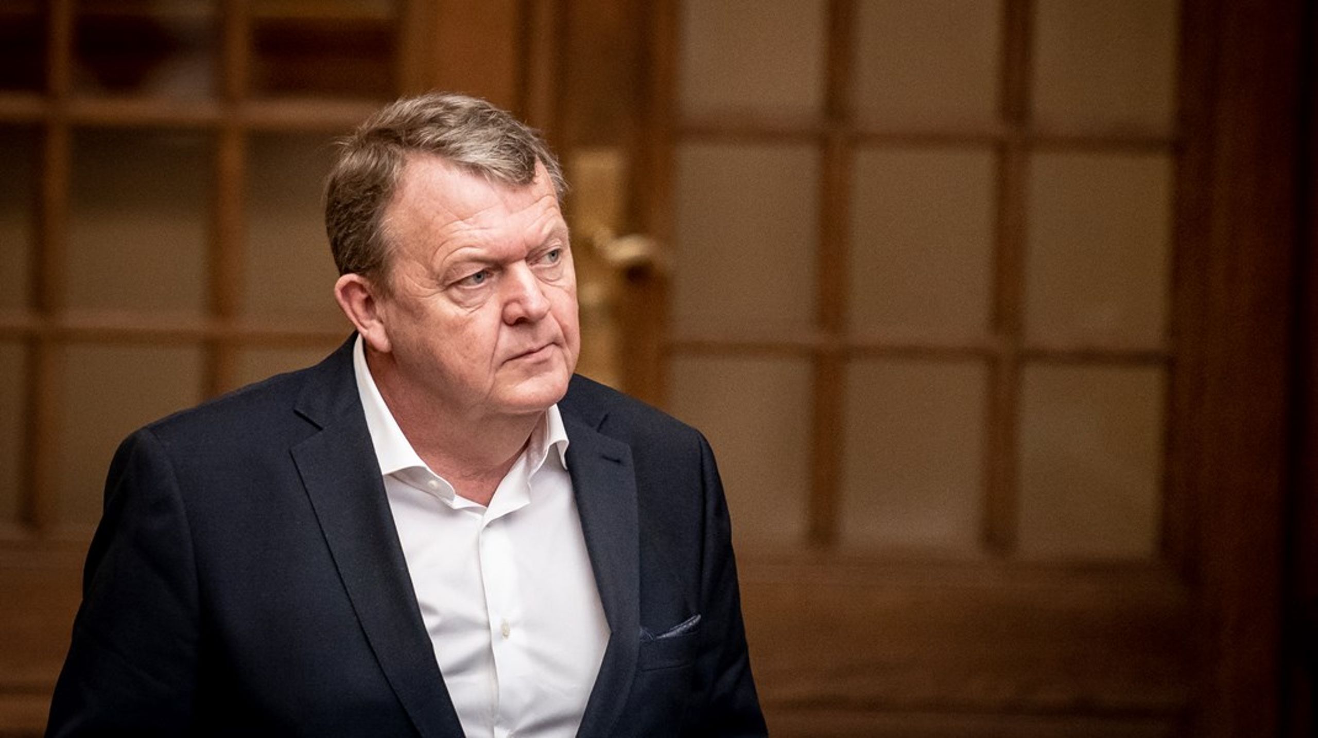 Alle unge skal aftjene en “samfundsmæssig værnepligt" på seks måneder, siger Lars Løkke i et interview med Weekendavisen.&nbsp;