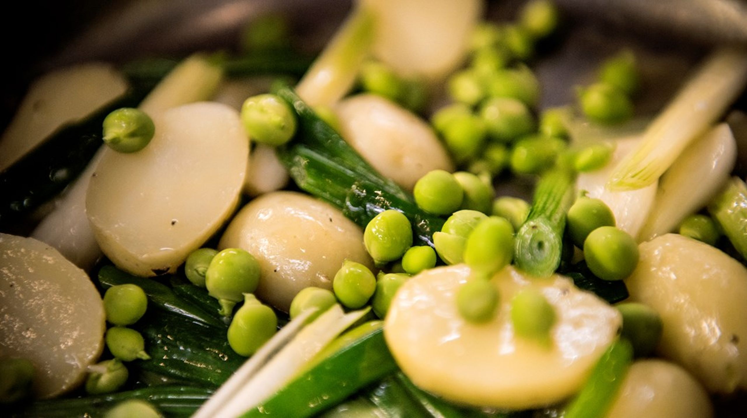 Fødevarestyrelsen vil tydeligvis have os til at spise flere bælgfrugter. Men der skal mere end kampagner til for at lykkes, skriver&nbsp;Mikael Bellers Madsen og Morten Wendler Jørgensen.