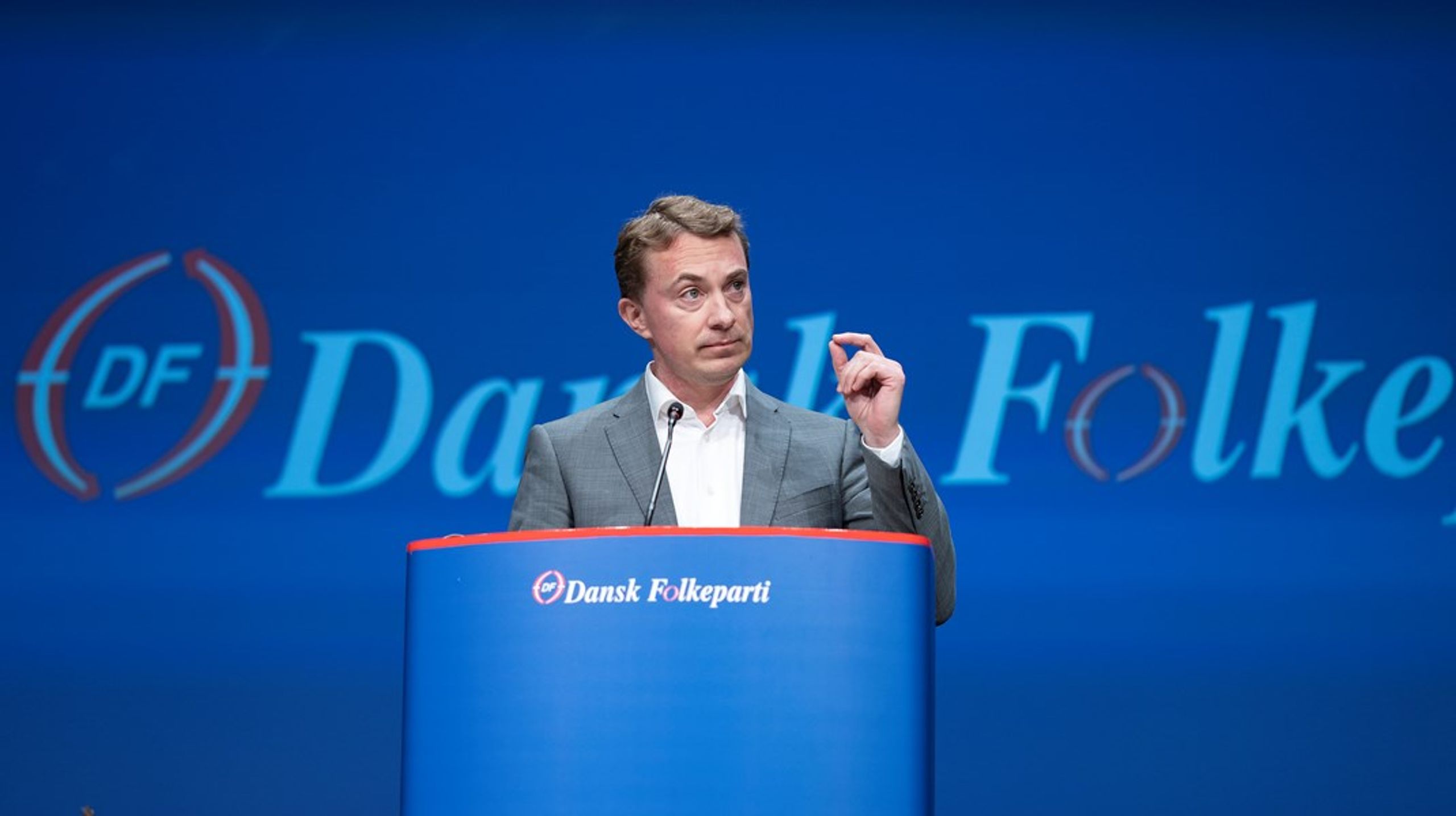 Dennis Flydtkjær, René Christensen og Alex Ahrendtsen overtager Morten Messerschmidts ordførerskaber i Dansk Folkeparti.