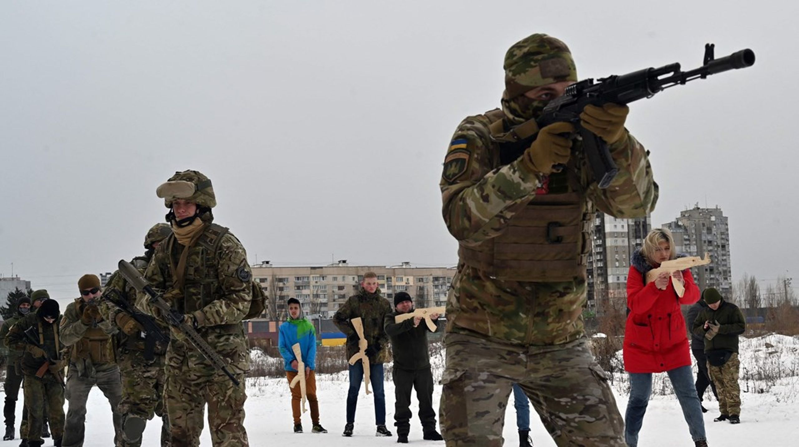 Med aggressionen på den ukrainsk-russiske grænse hænger frygten for en ægte krig nu over Europa. Flertallet af europæere mener, at Europa skal komme Ukraine til undsætning, skriver Ivan Krastev og Mark Leonard.