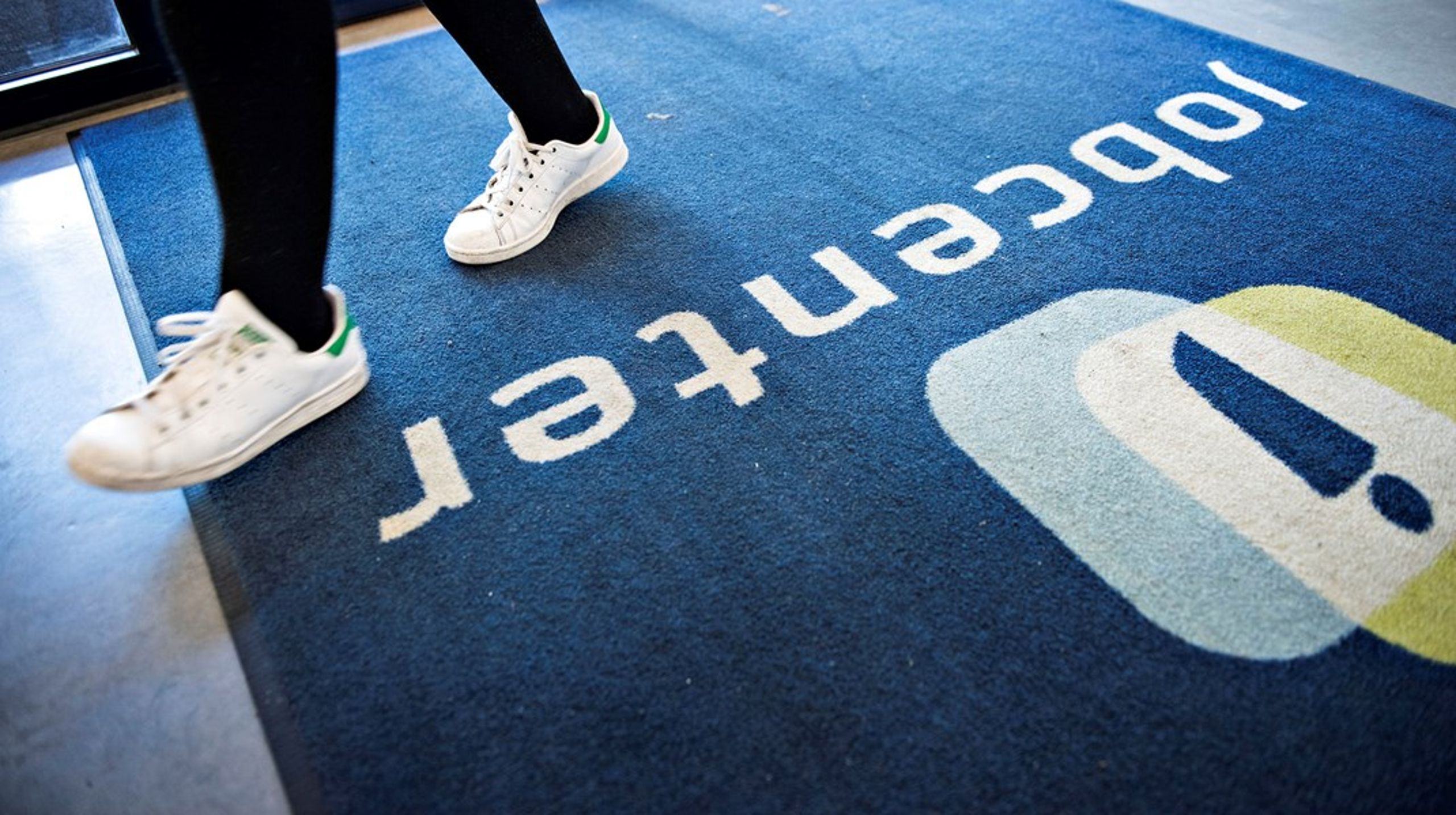 En af de algoritmer som vi skal være meget varsomme med, er de såkaldte jobcenter-algoritmer, som testes i nogle kommuner, skriver Ditte Brøndum.