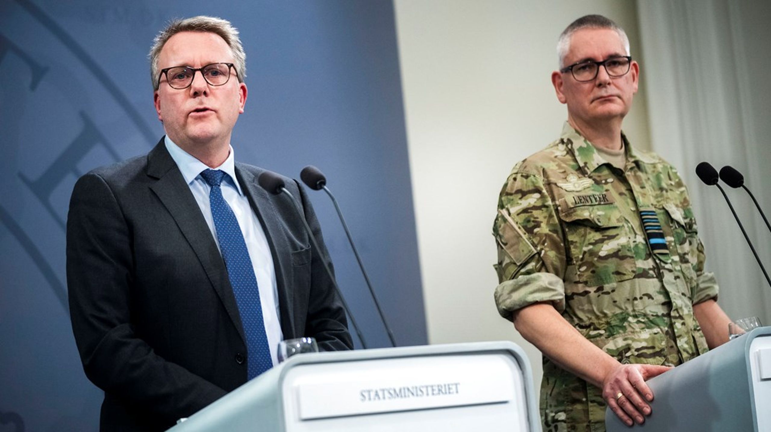 Forsvaret har som aldrig før behov for politisk handlekraft. Politikken skal tilbage på sporet og med en erfaren lokomotivfører&nbsp;i form af den nye forsvarsminister, Morten Bødskov (S); skriver forsvarsanalytiker.